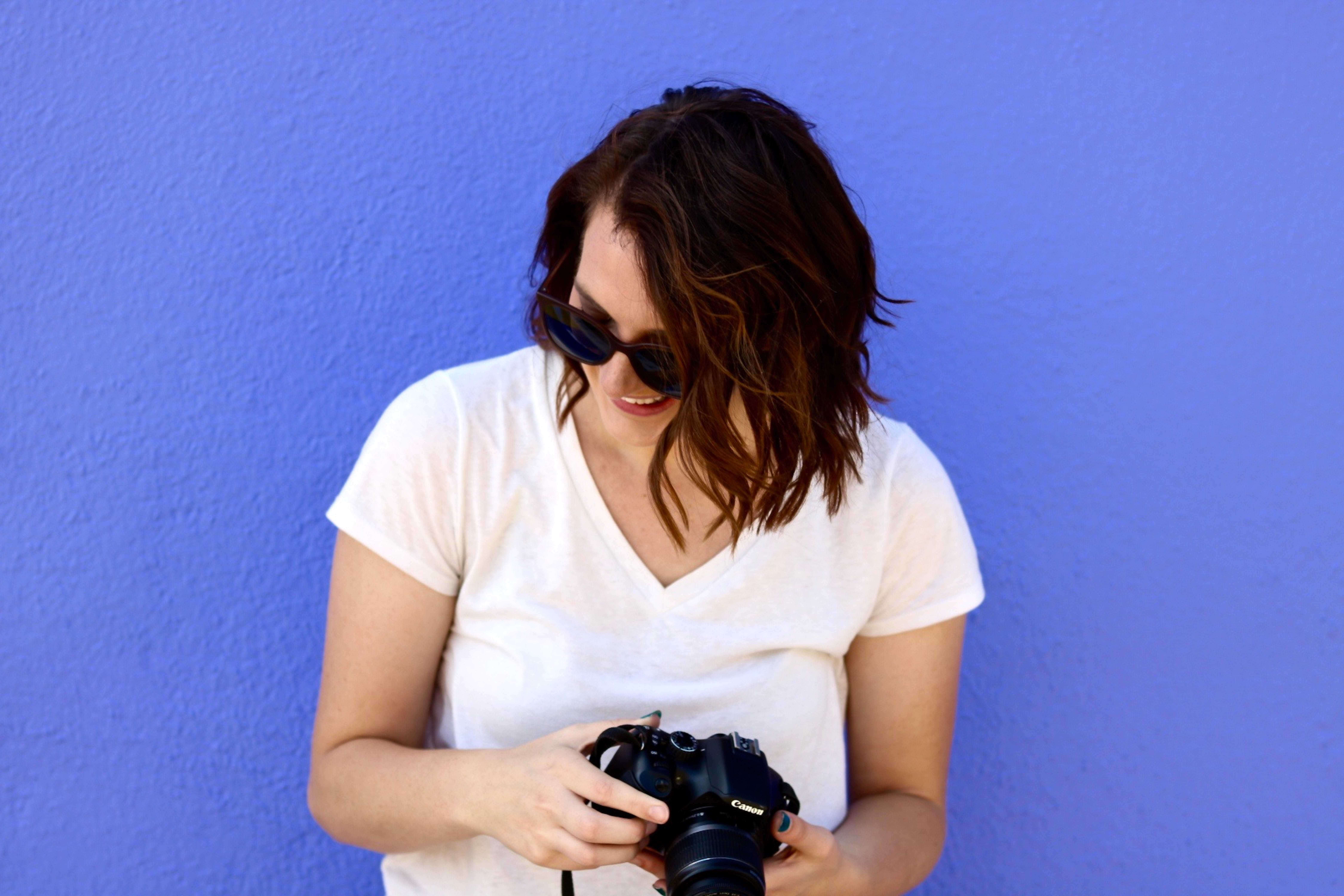 digital camera, photography themes, hairstyle, camera - photographic equipment, one person, purple, photographing, curly hair, candid, waist up, melrose avenue, HD Wallpaper