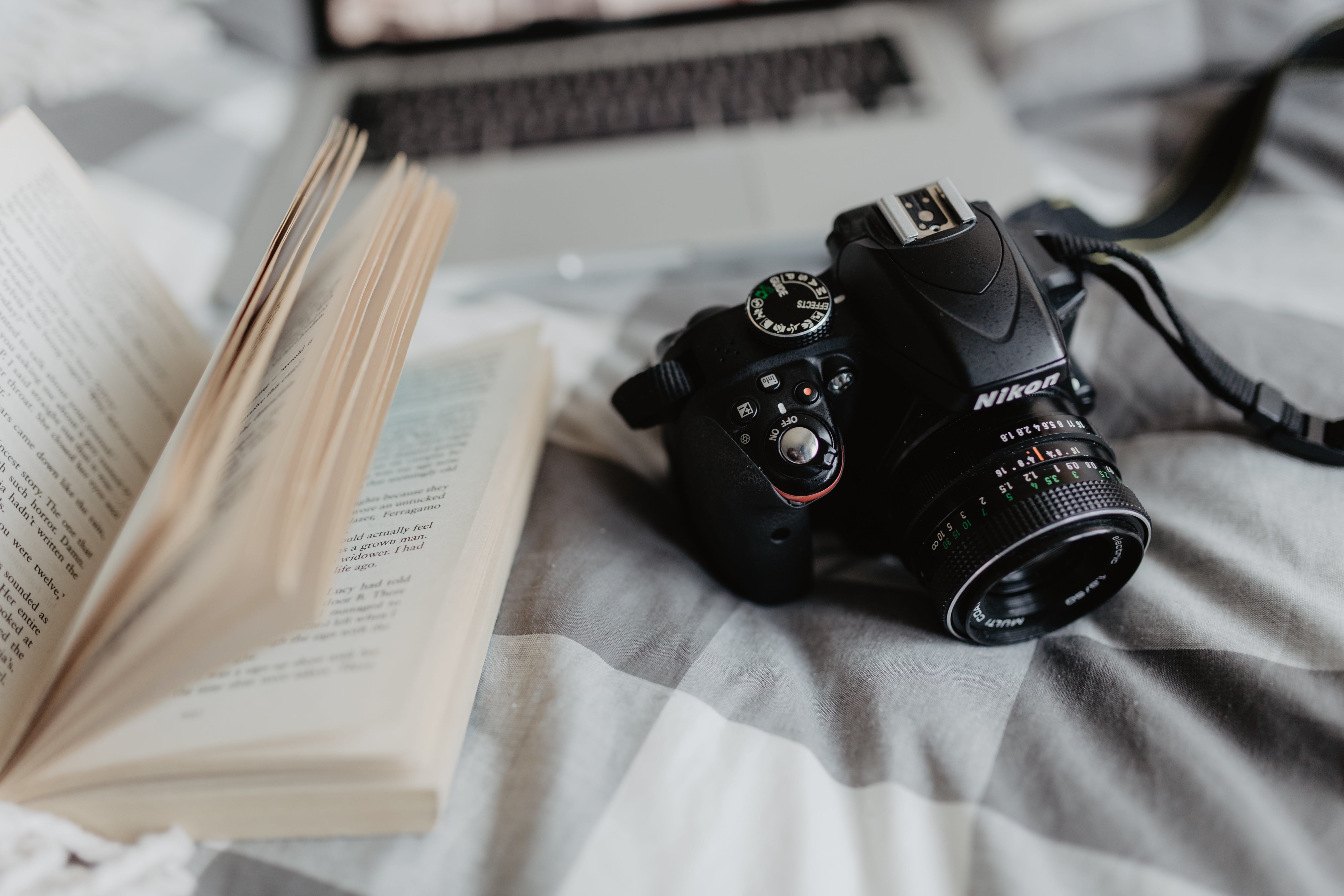 nikon, bed, table, technology, room, camera - photographic equipment, focus on foreground, photography themes, book, photographic equipment, antique, slr camera, HD Wallpaper