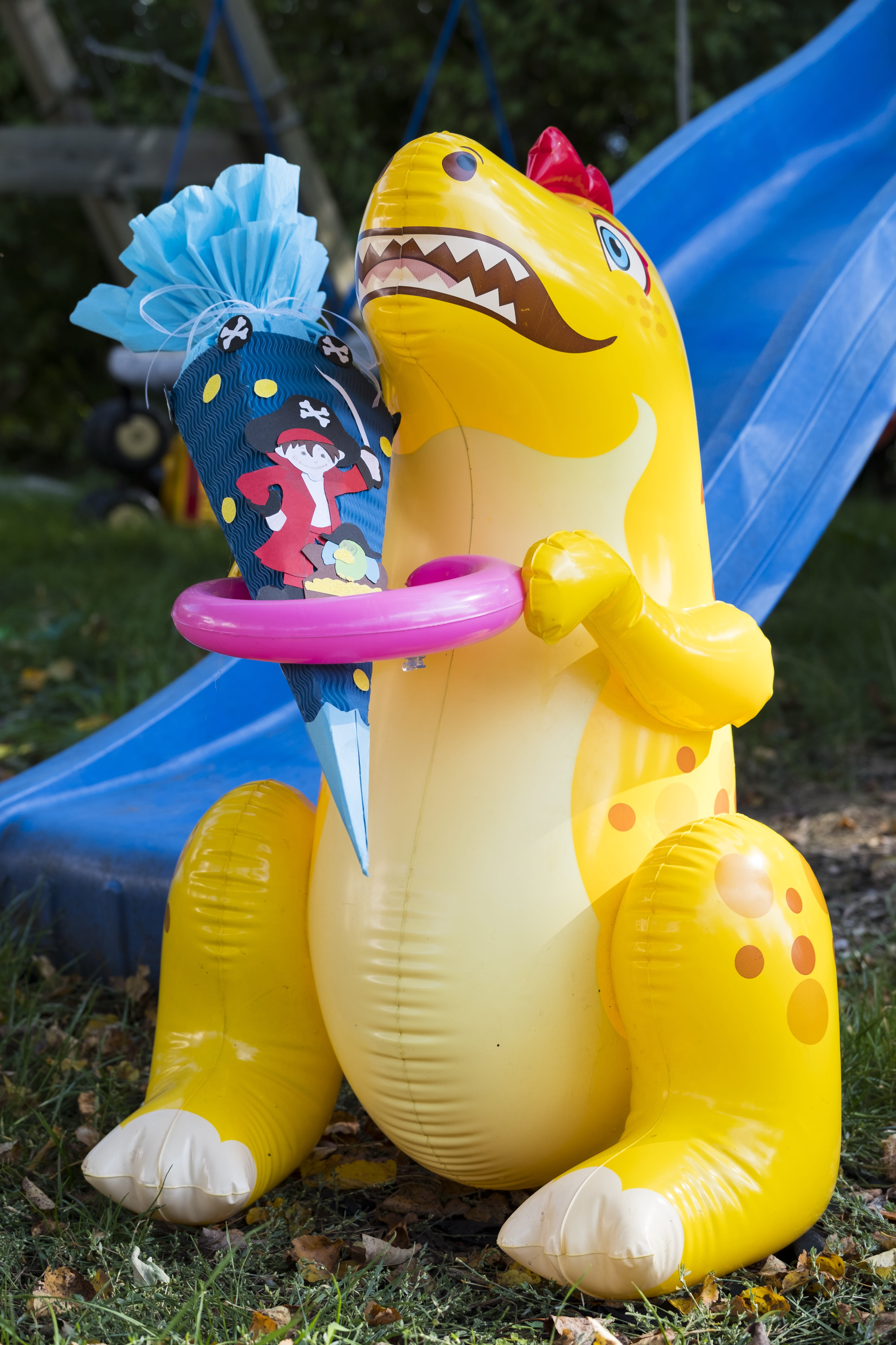 outdoors, playground, joy, human representation, school enrollment, sculpture, inflatable, child, schulbeginn, back to school, schultüte, school launch, Phone HD Wallpaper