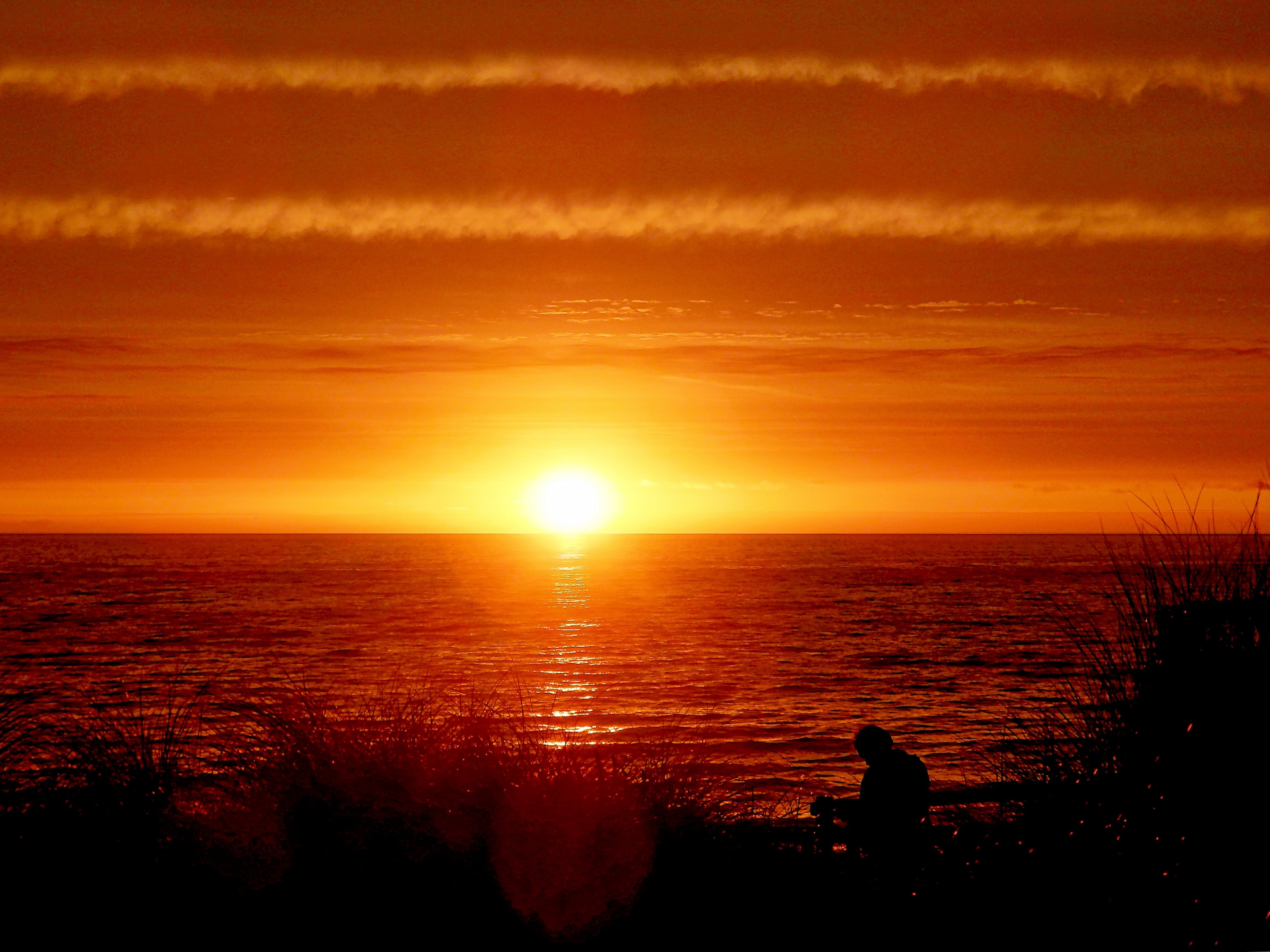 contemplation, outdoors, idyllic, people, divorce, nobody, tranquility, alone, meditation, orange, summer, sunset sky, waves, seascape, beach sunset, sky, HD Wallpaper