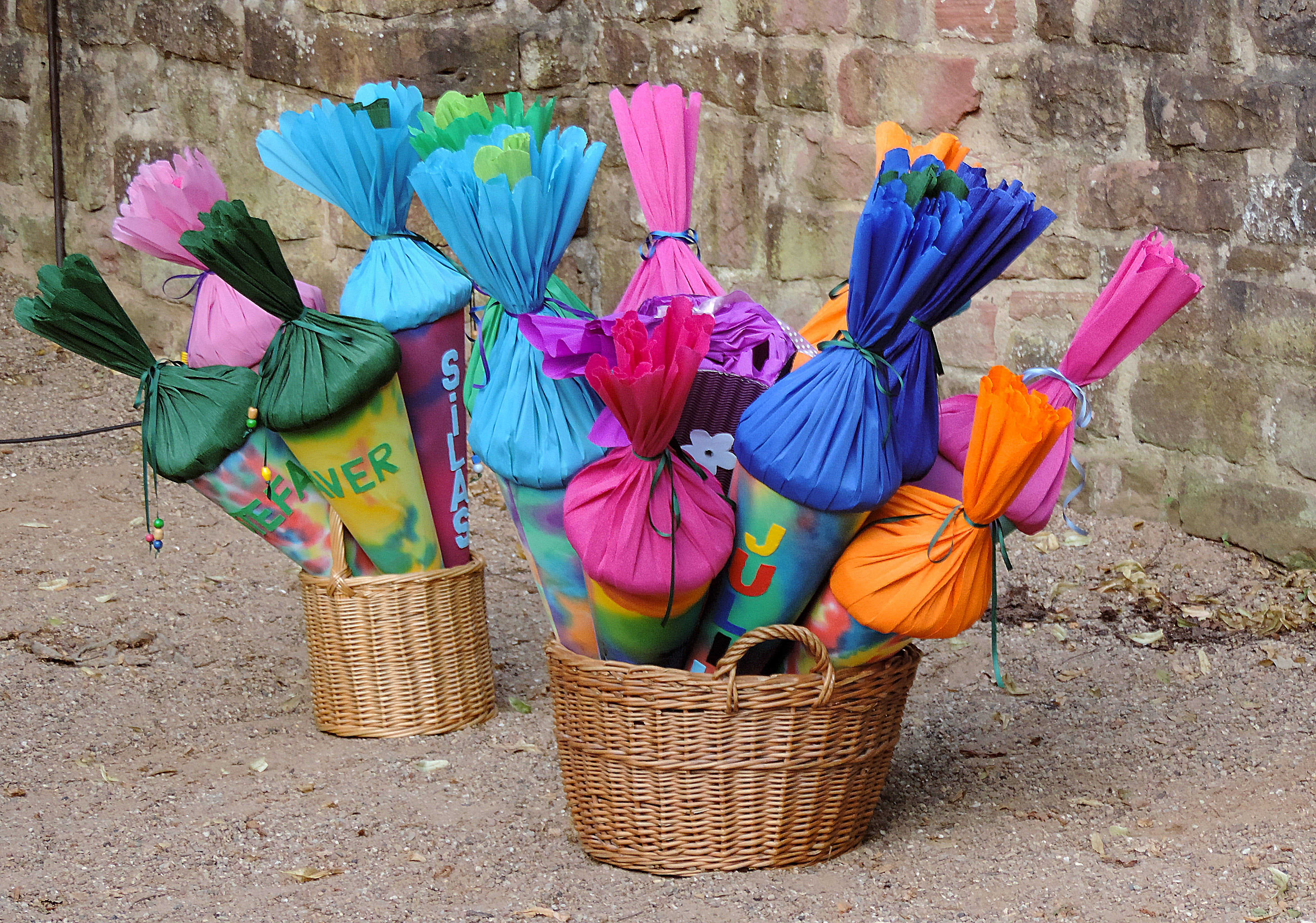 school enrollment, container, basket, surprise, outdoors, wicker, 4K, beauty in nature, wall, school, back to school, stone wall, flowering plant, no people, HD Wallpaper