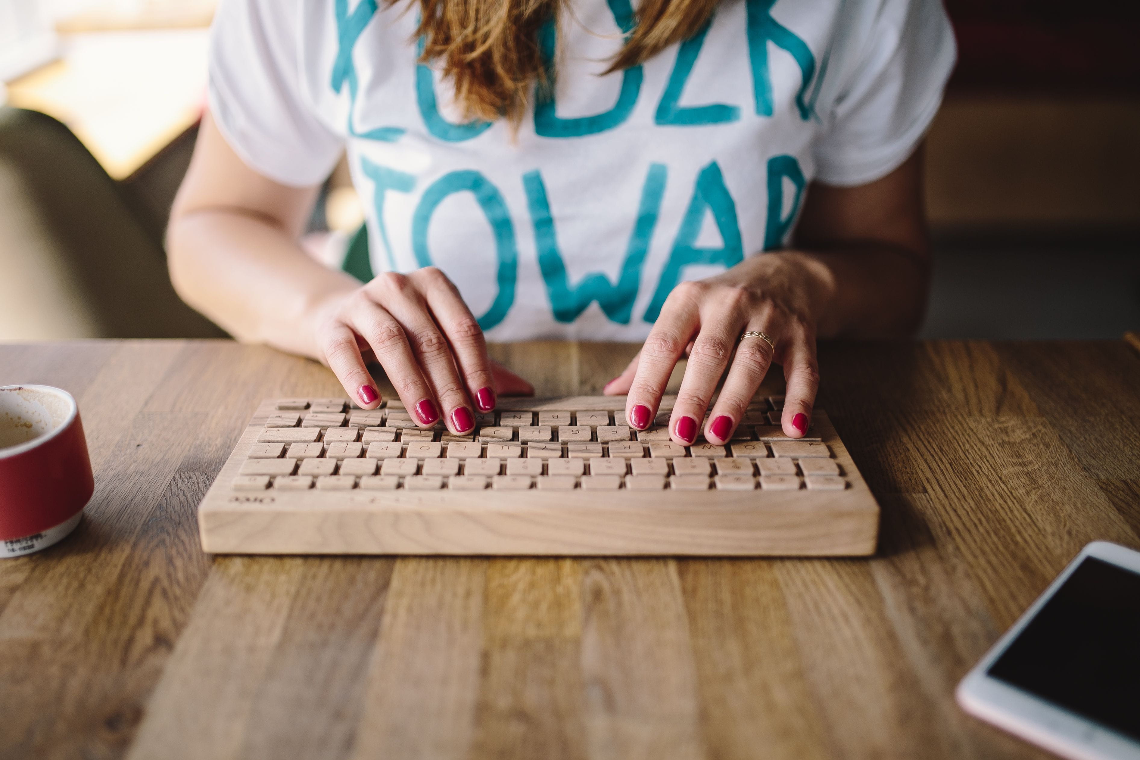 hipster, casual Clothing, business, internet, coffee - Drink, lifestyles, people, wooden, workplace, typing, computer Keyboard, wireless, technology, adult, HD Wallpaper