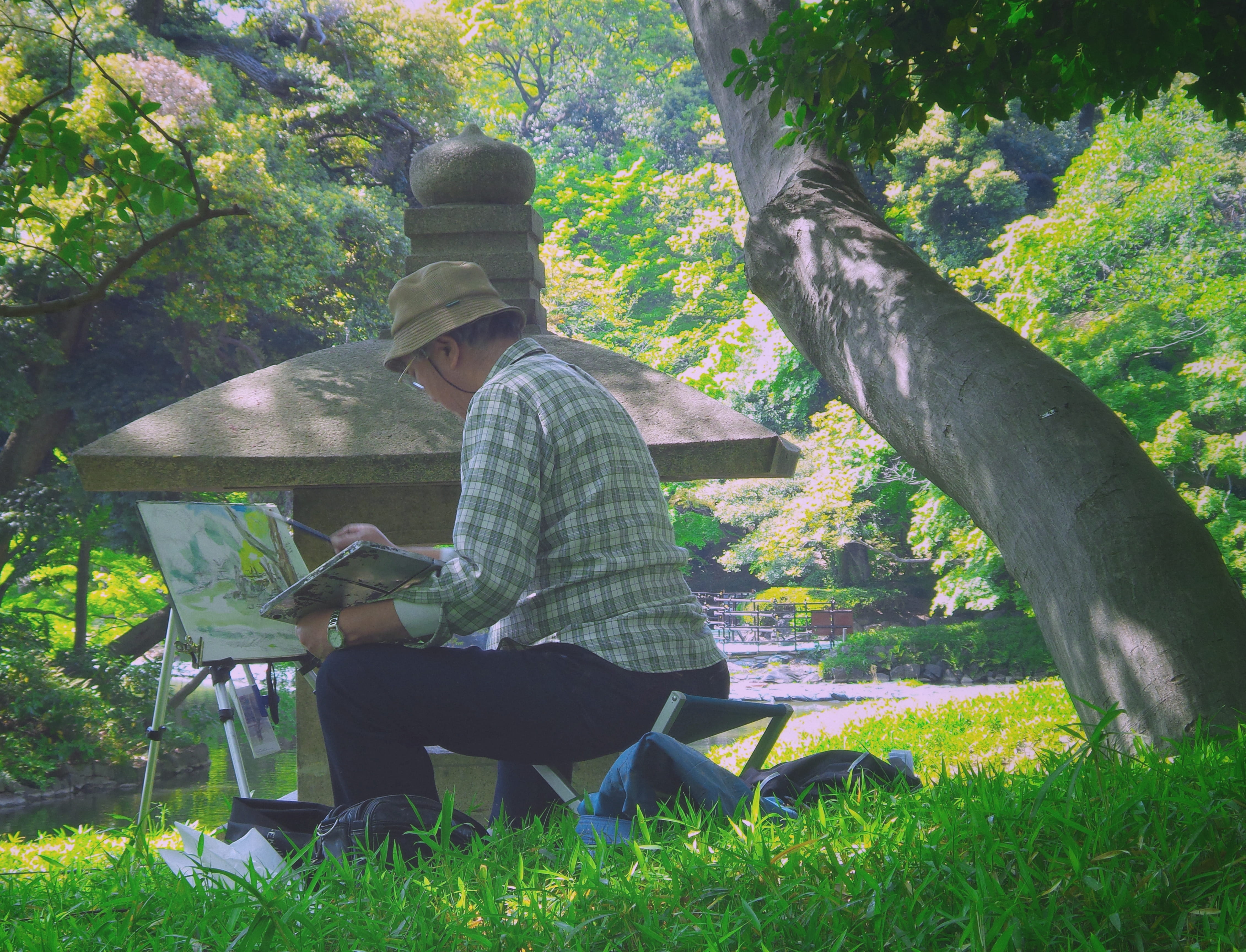 man, park, men, paint, plant, two people, leisure, artist, painter, tokyo, lifestyles, sitting, illustration, real people, people, bench, green, japan, HD Wallpaper