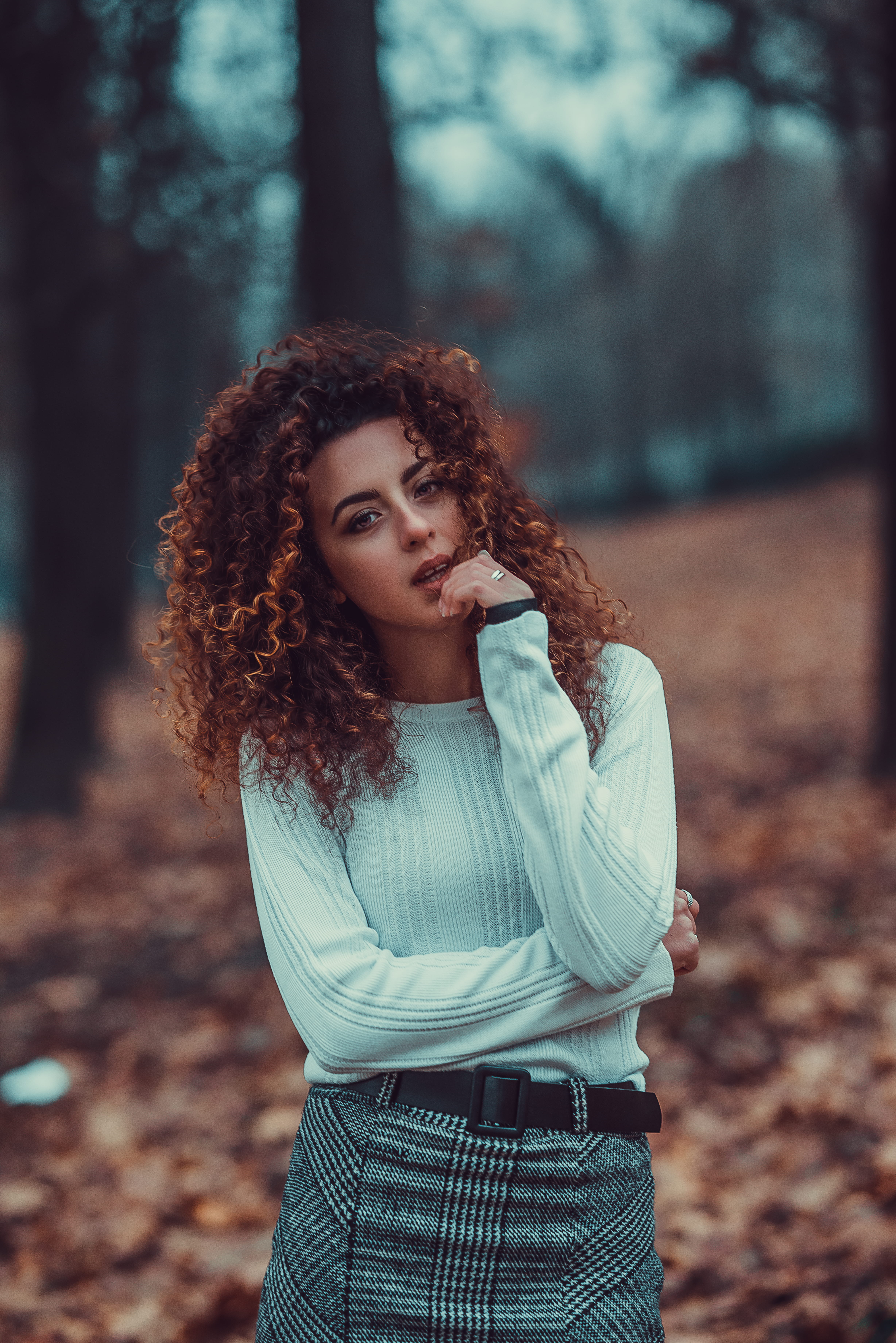 contemplation, one person, photoshoot, white, gray, standing, top, looking at camera, black, focus on foreground, 5K, brown hair, skirt, looking, posing, Phone HD Wallpaper