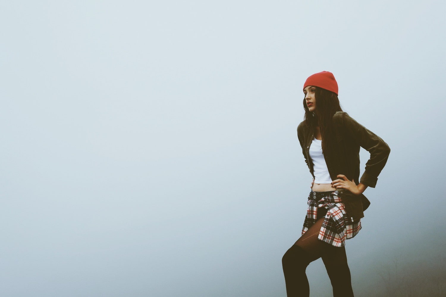 plaid skirt, introvert, Red Hat, hands on hips, mist, pantyhose, knee-highs, brunette, 720P, women outdoors, women, HD Wallpaper