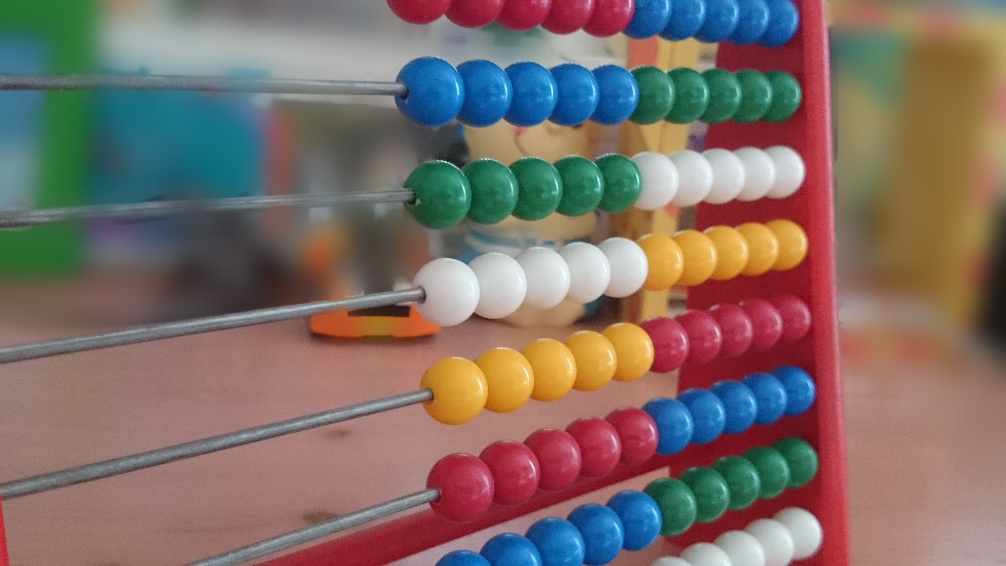 in a row, Abacus, toy, counting, focus on foreground, Aids, calculating, 4K, focus, count, table, mathematics, Balls, photography, number, Wooden, close-up, HD Wallpaper