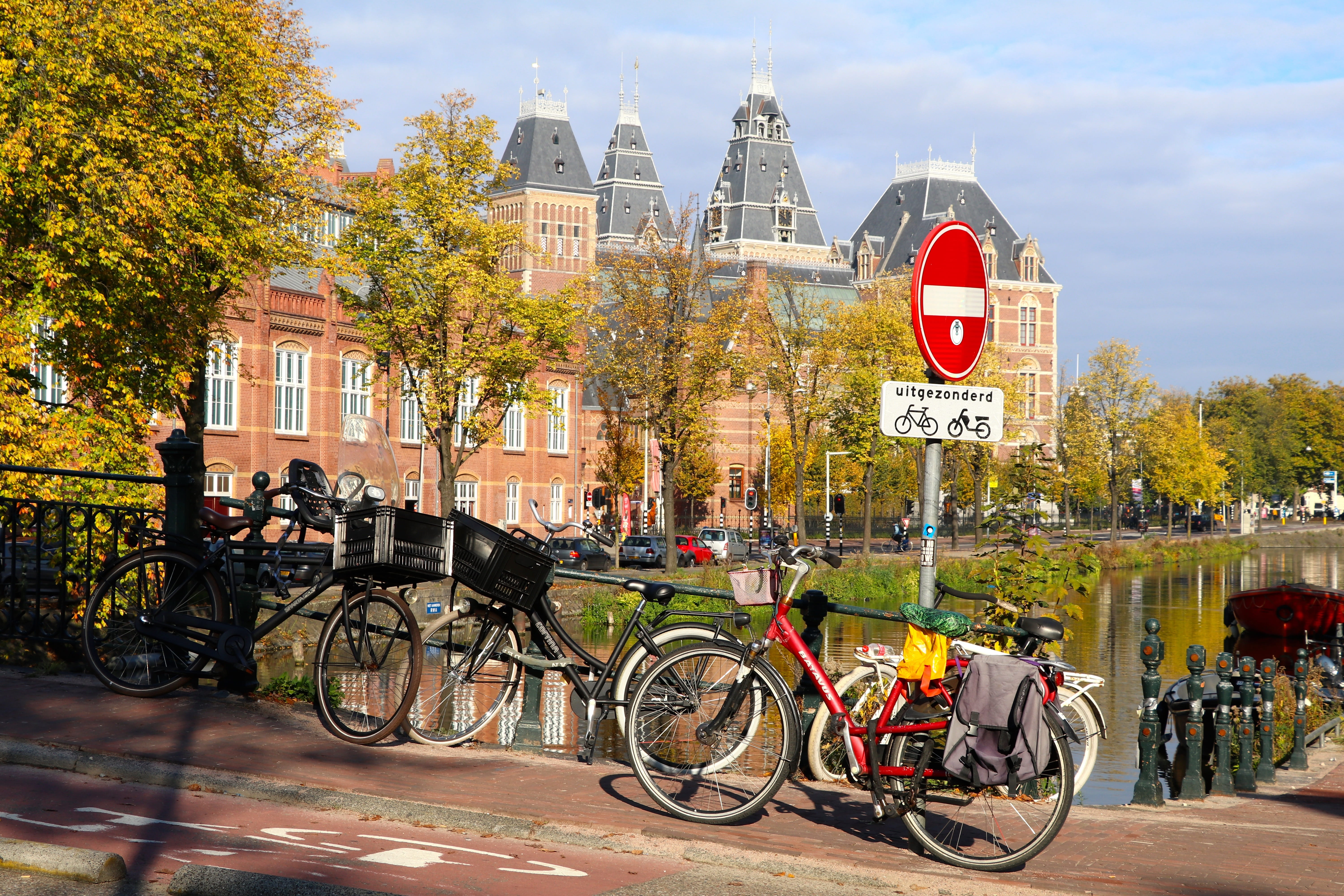 built structure, city, bicycle, urban area, building exterior, canal, street, architecture, outdoors, mode of transportation, transportation, no people, HD Wallpaper