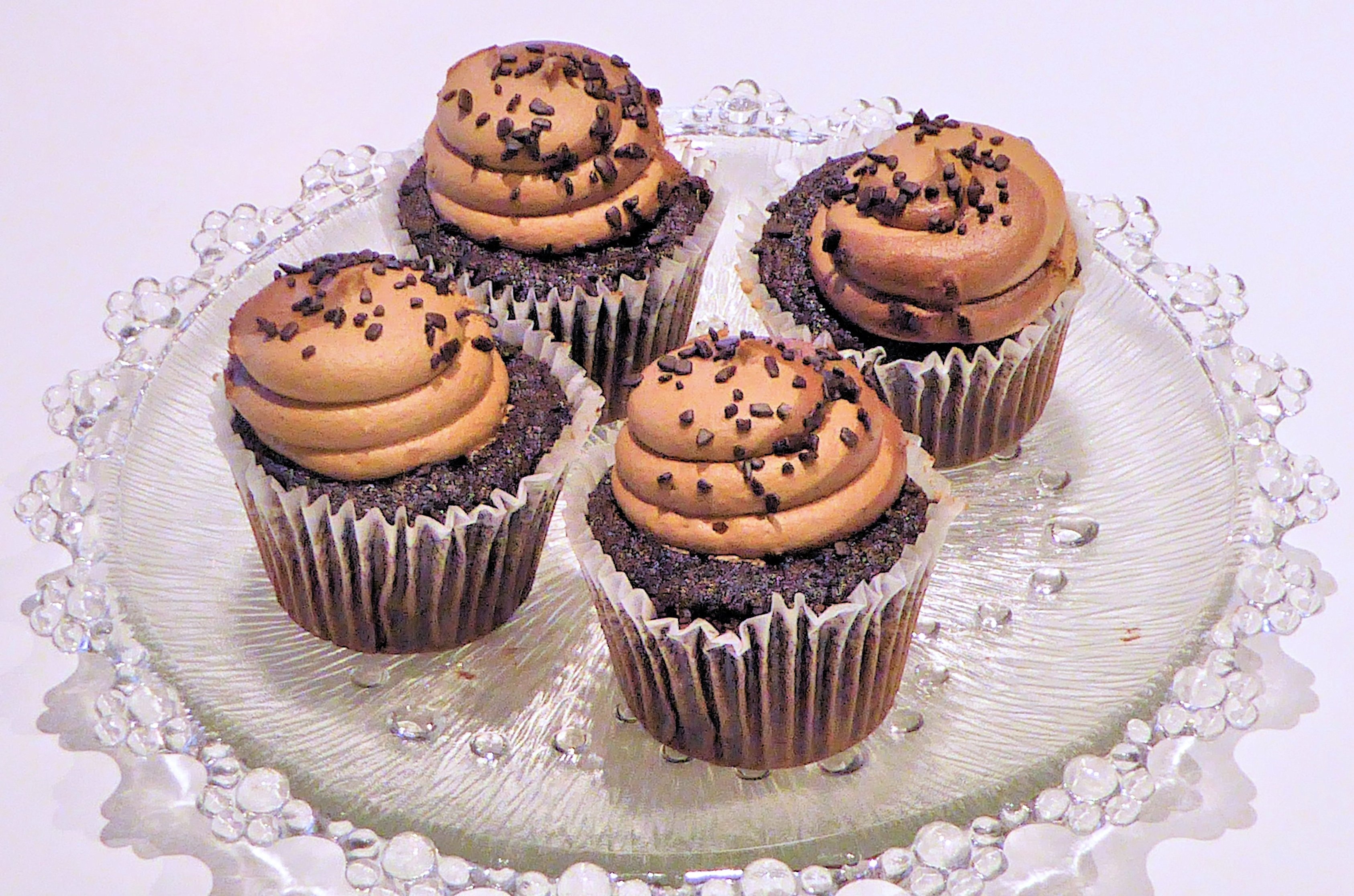 gourmet, snack, icing, indoors, 2K, high angle view, baked, chocolate, cake, indulgence, muffin, celebration, temptation, table, dessert, tray, four, sweet Food, HD Wallpaper