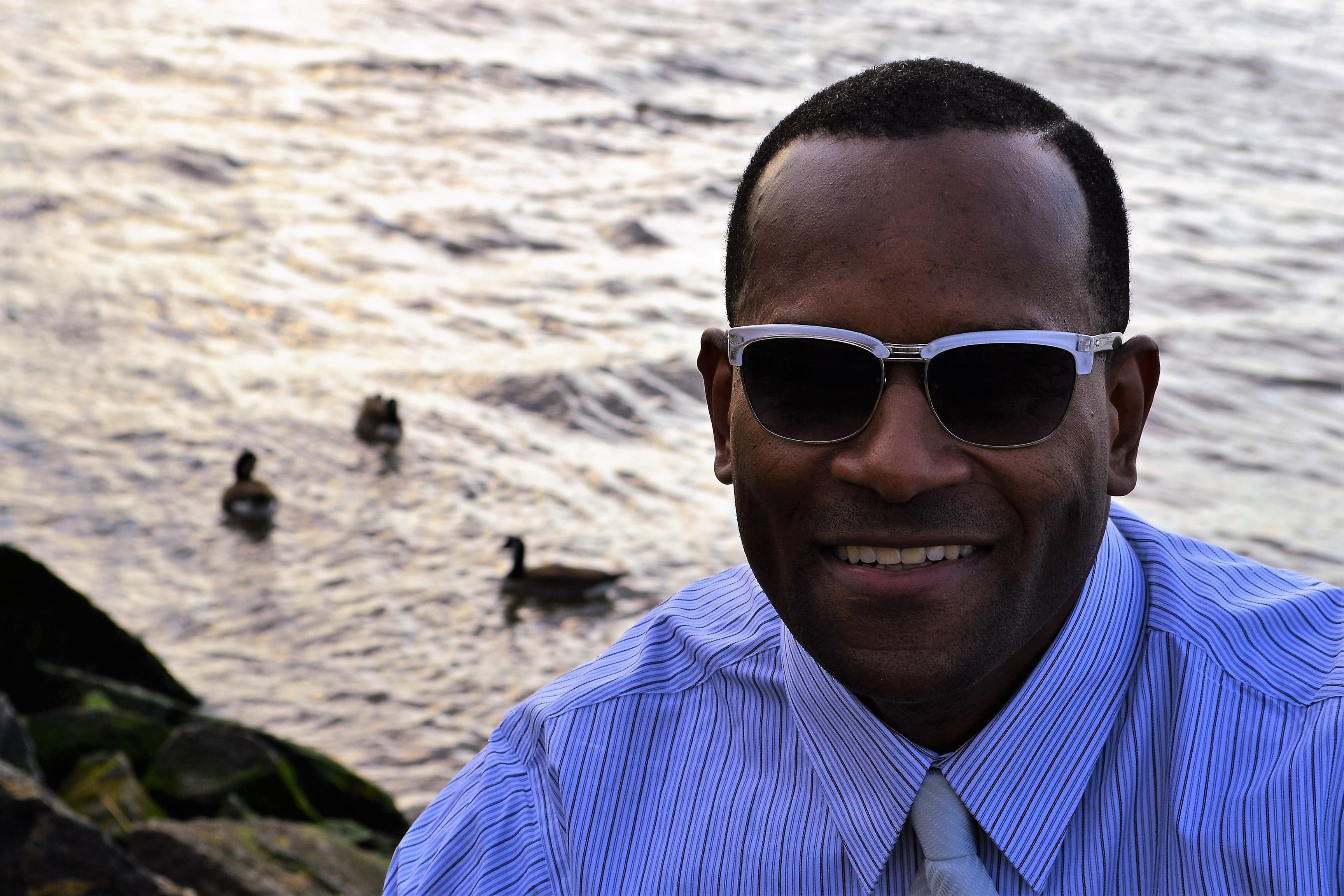 adult, business, handsome, 2K, leisure activity, males, african american, sun glasses, real people, stylish, tie, model, outdoors, day, happy, shirt, wildlife, HD Wallpaper