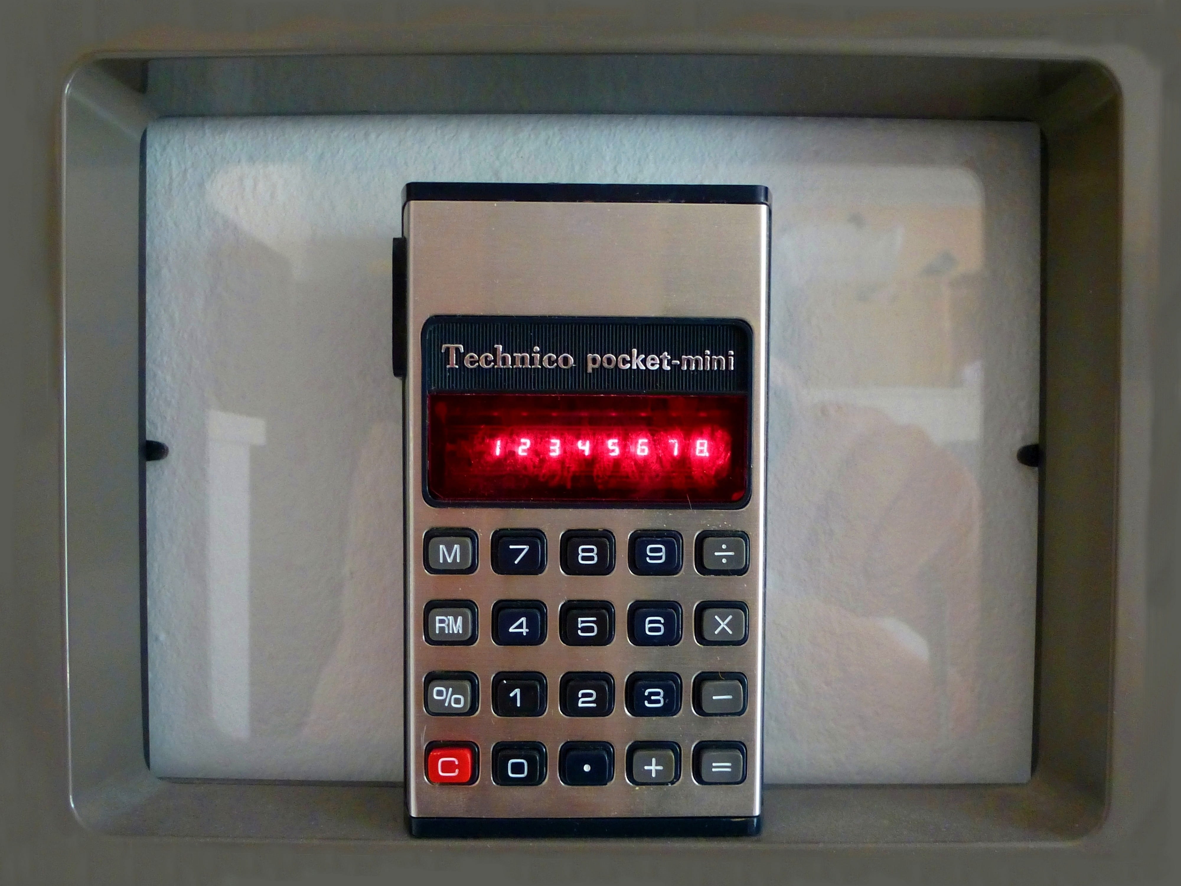 no people, school, economy, technology, finance, business, calculator, elevator, electronics, electrical equipment, safety, number, western script, sign, HD Wallpaper