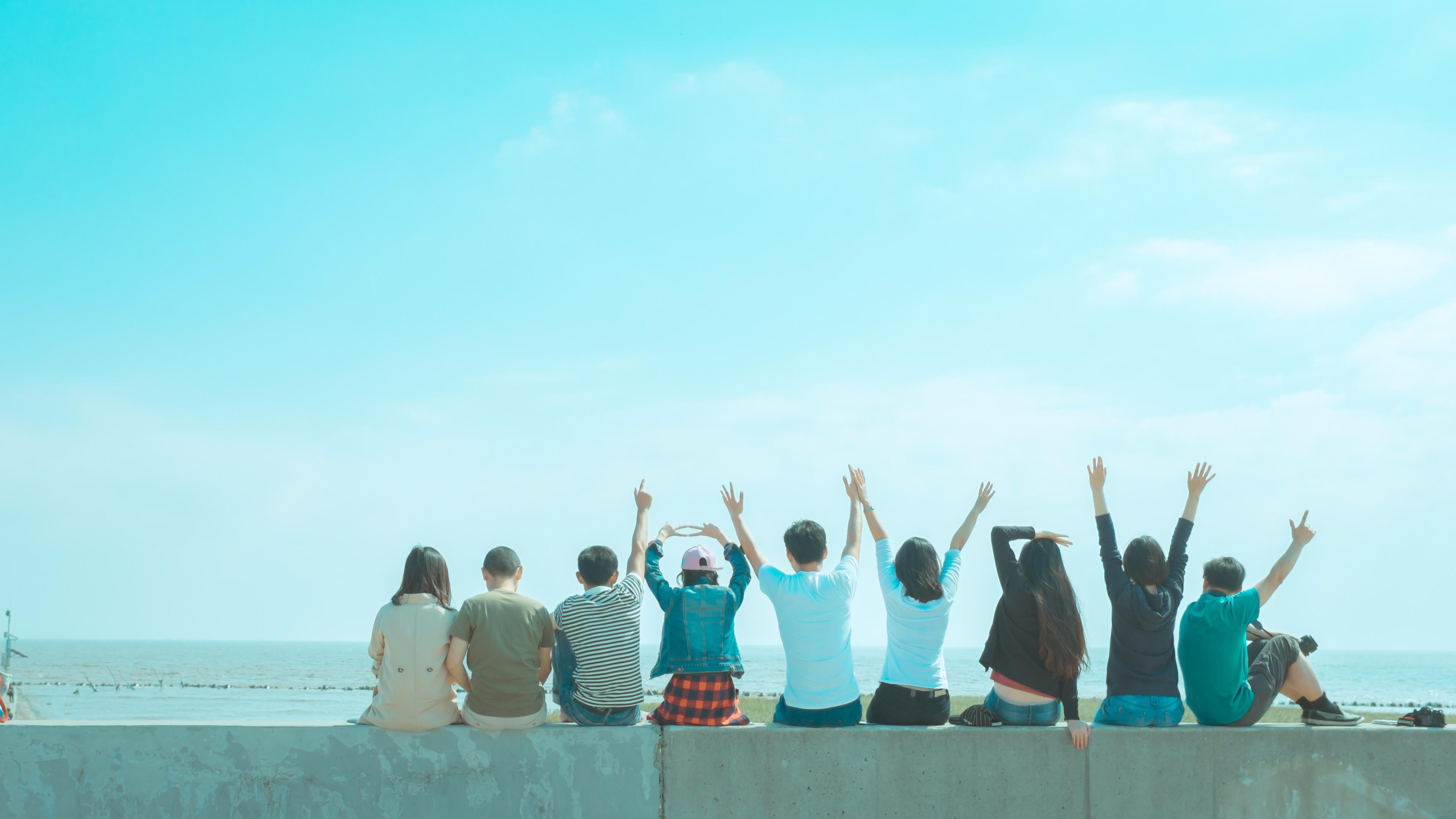 side by side, classmate, large group of people, sky, water, lifestyles, adult, togetherness, nature, beach, horizon over water, human arm, group of people, HD Wallpaper
