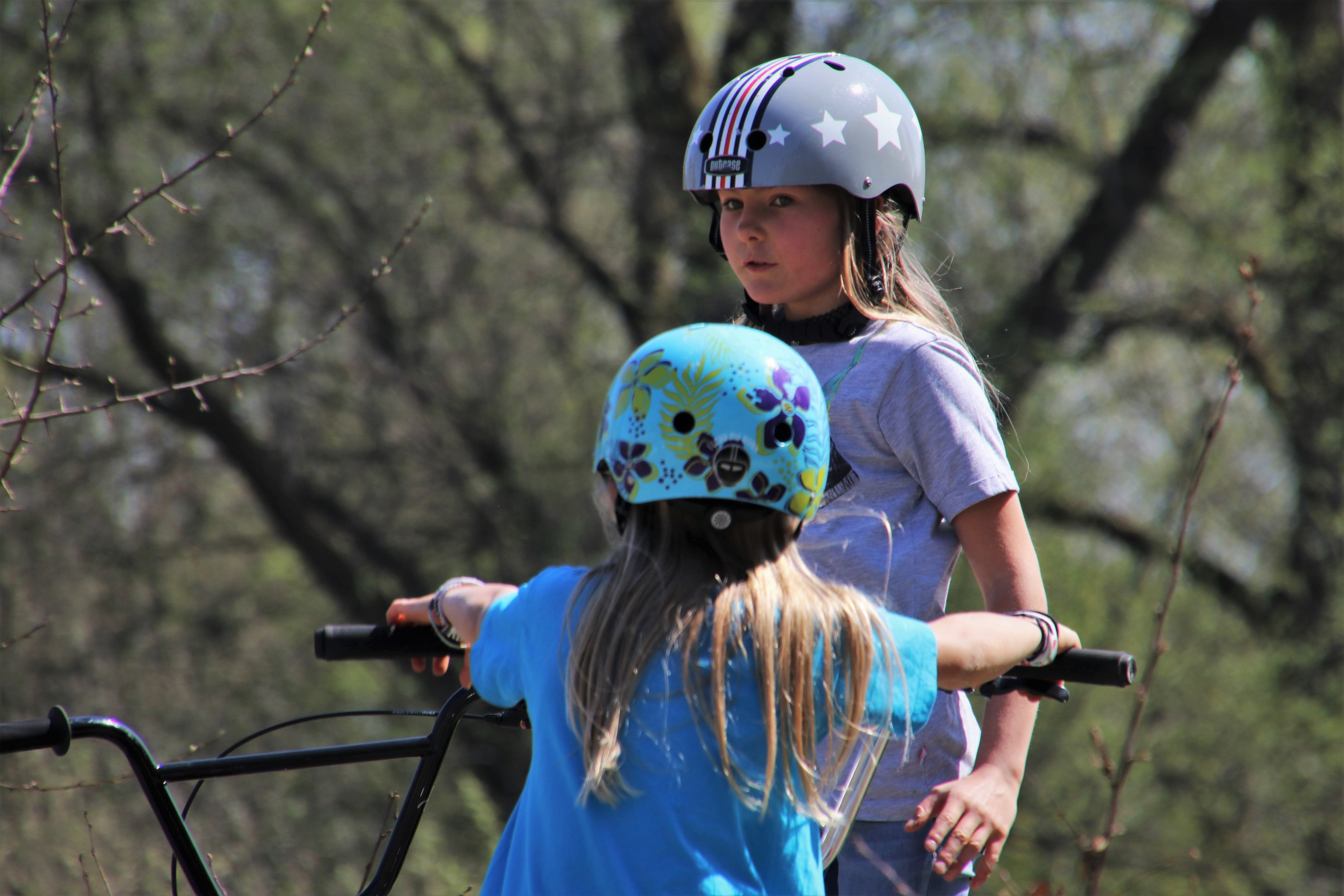 adventure, ask, recreation, girl, at the court of, face, casual clothing, togetherness, sisters, childhood, acquaintance, fun, headwear, sports helmet, HD Wallpaper