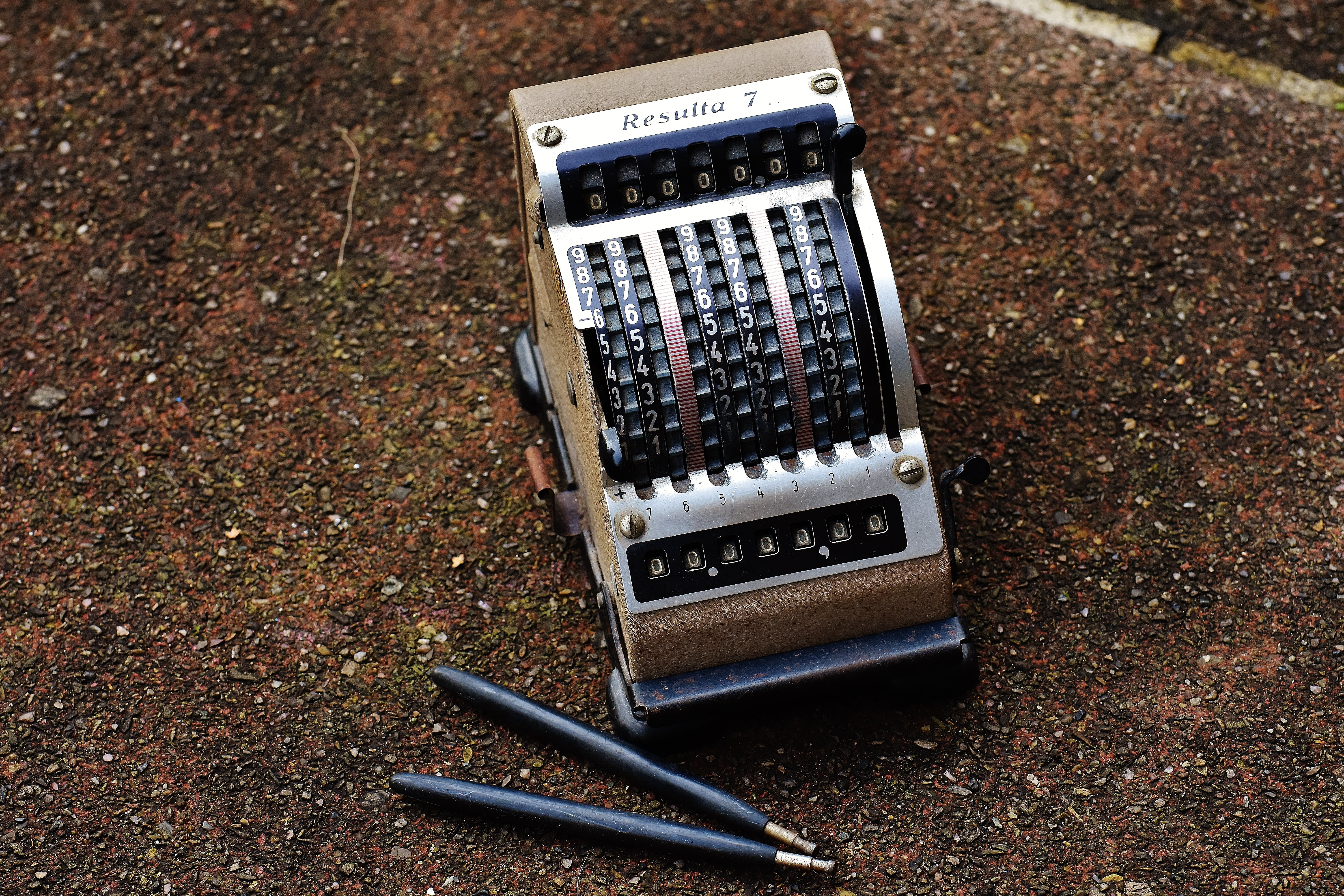 old, electrical equipment, number, old abacus, day, technology, western script, text, ground, outdoors, high angle view, still life, no people, metal, antique, HD Wallpaper
