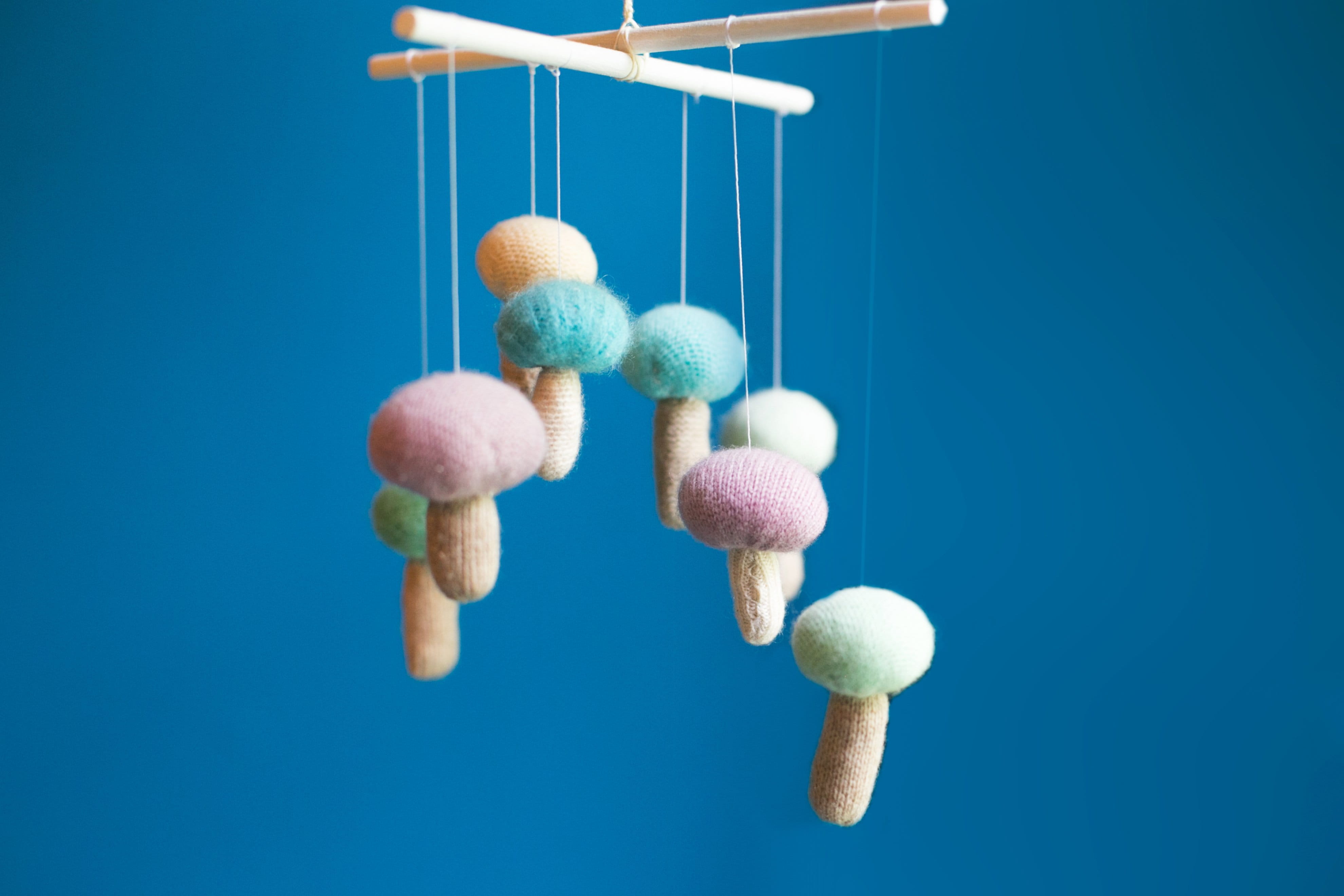 Room, photo, still life, mid-air, stuffed toy, blue background, blue, Craft/DIY, studio shot, sphere, motion, colored background, close-up, mobile, group of objects, HD Wallpaper