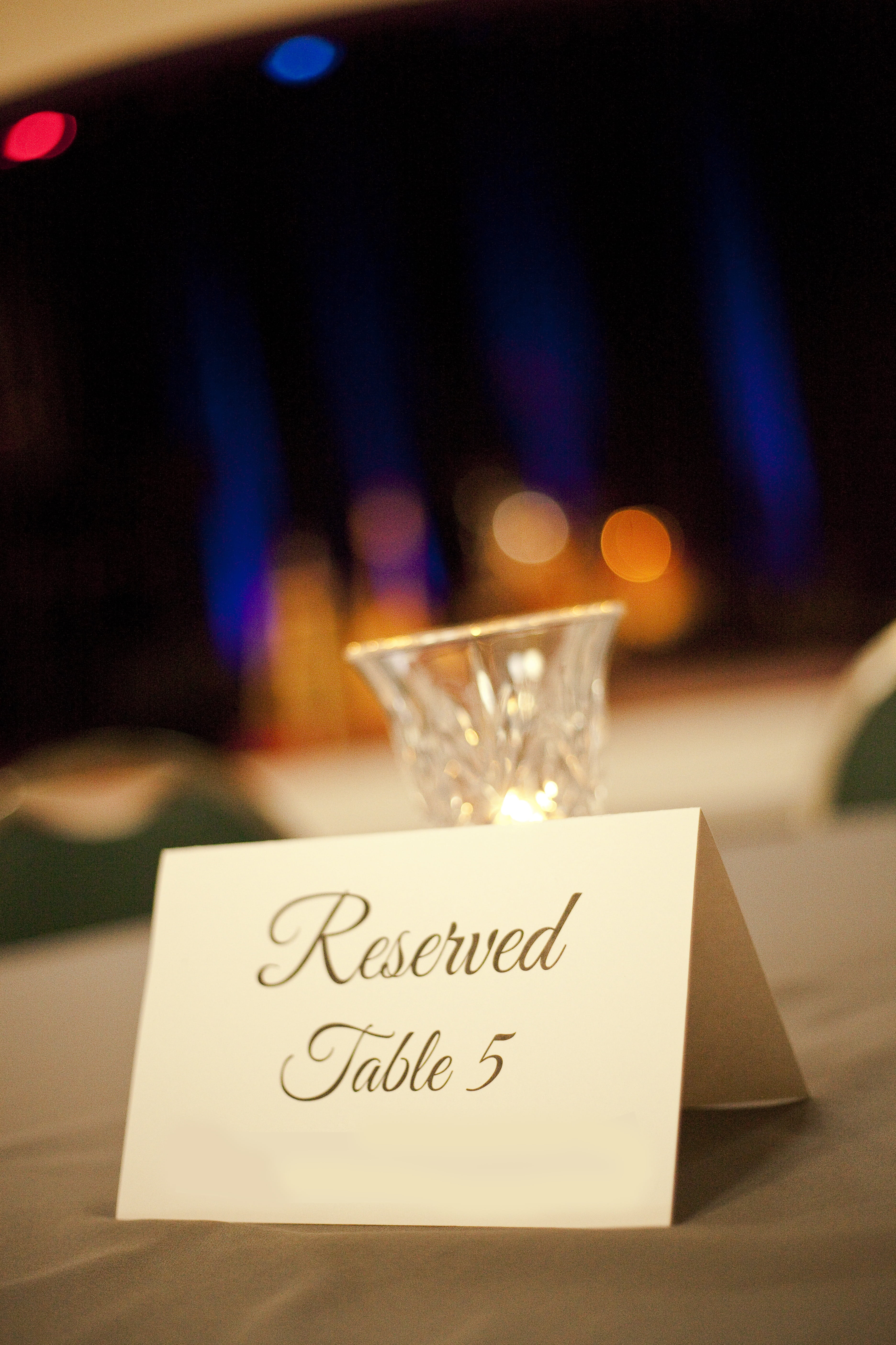 positive emotion, reception, no people, celebration, table, near, message, event, reserved, indoors, dinner, setting, banquet, communication, business, Phone HD Wallpaper