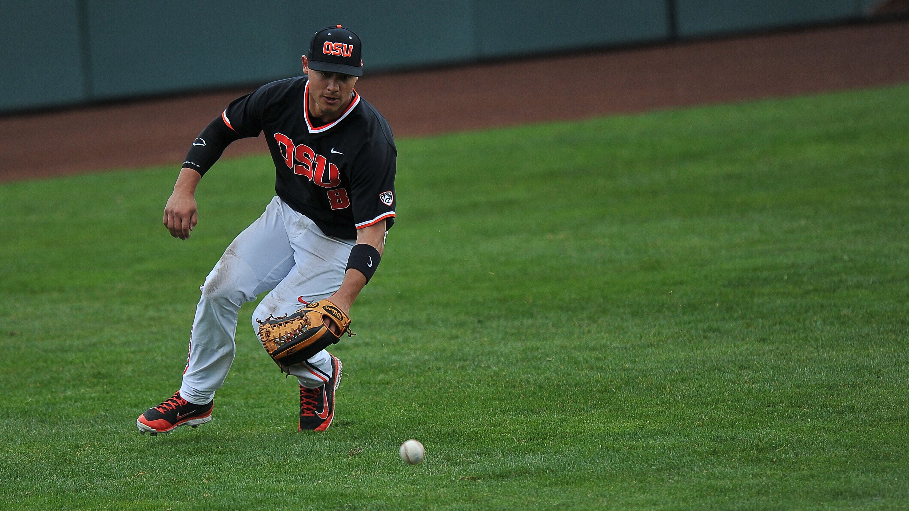 focus on foreground, black, running, sportsman, s, mlb draft, sports equipment, michael conforto, shirt, playing, sports clothing, teenager, pants, competition, HD Wallpaper