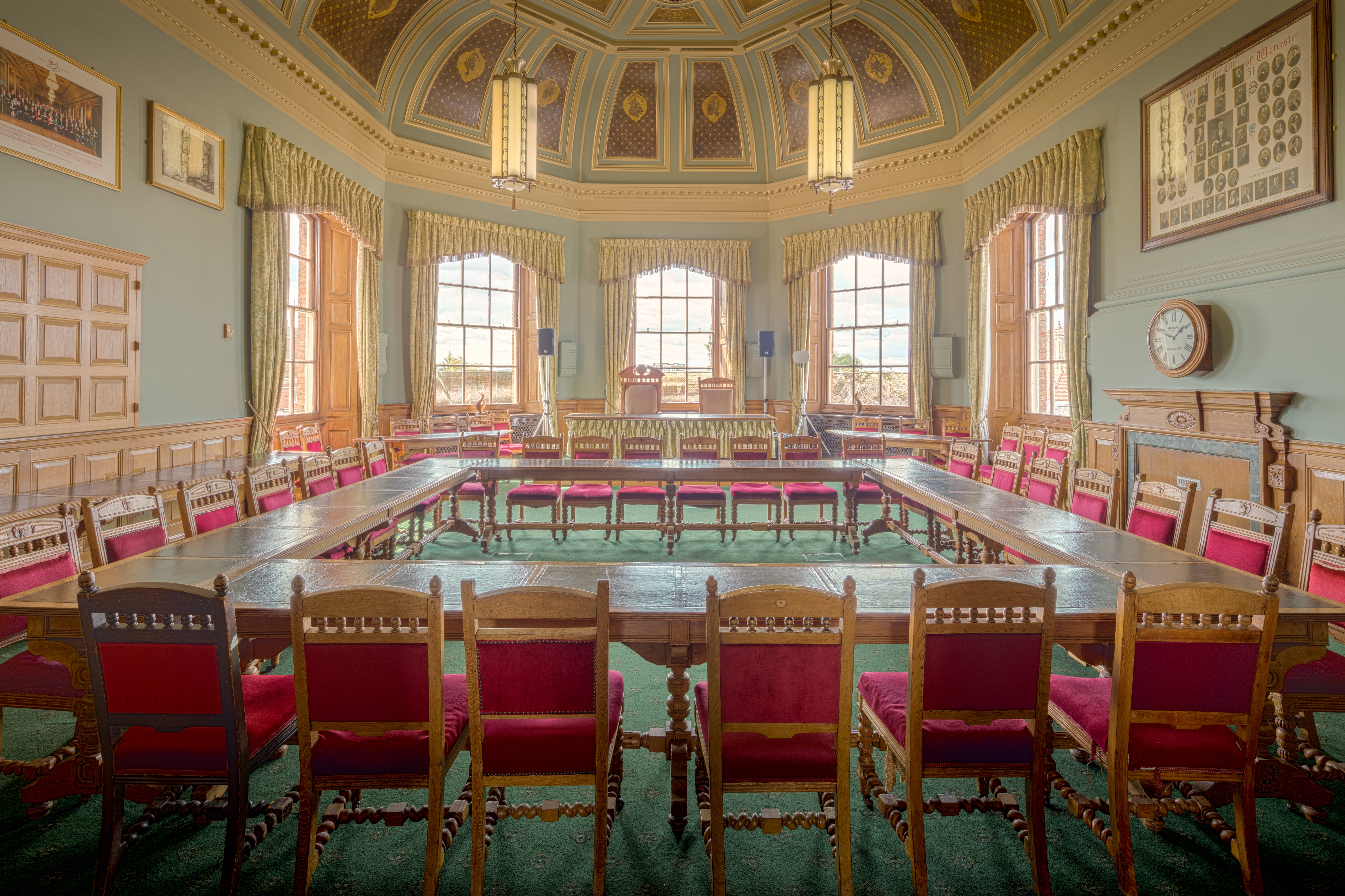 luxury, daytime, built structure, council, travel destinations, inside, indoors, chair, room, lighting equipment, wooden, building, table, history, education, HD Wallpaper
