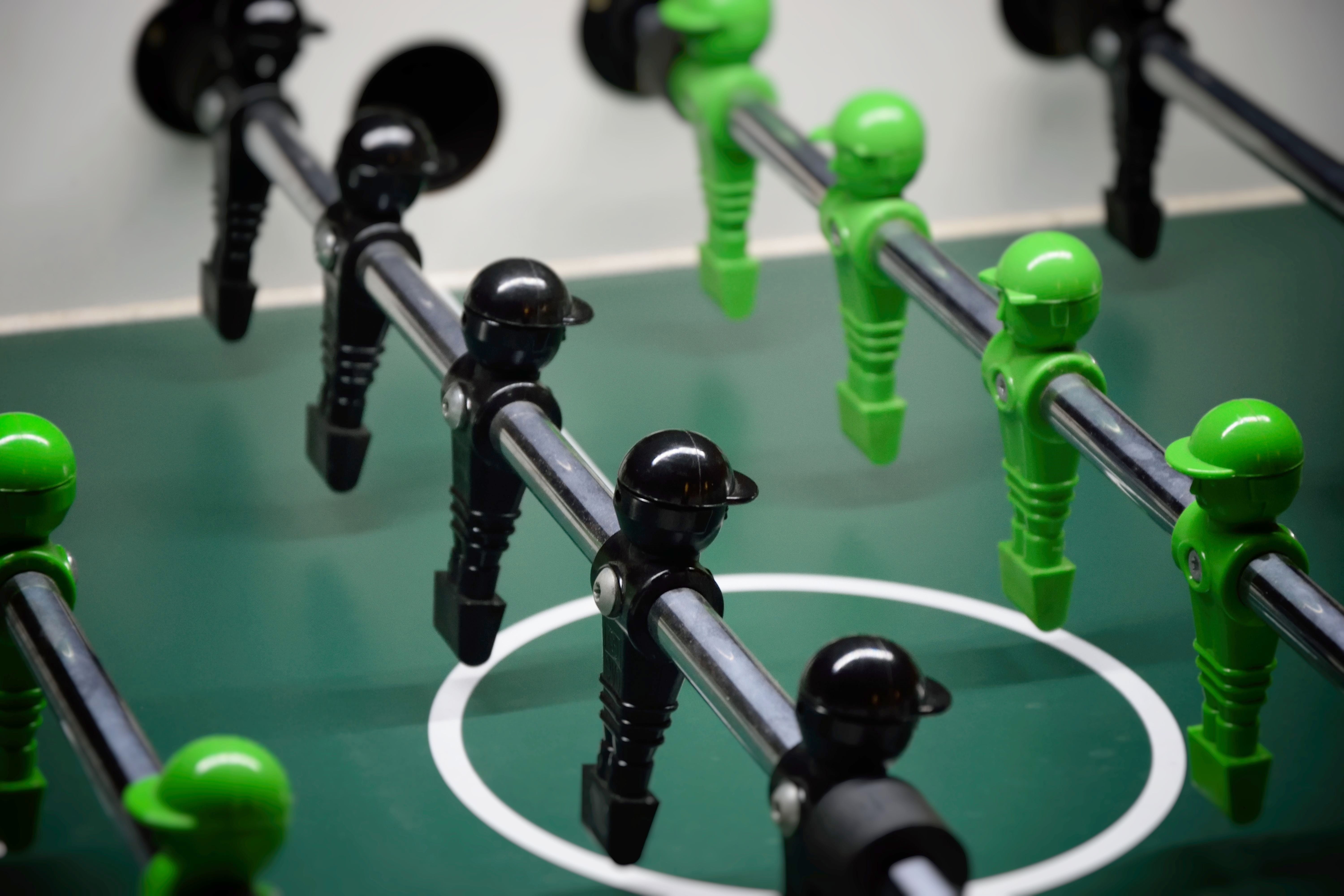 table, sport, fuel and power generation, pawn - chess piece, representation, close-up, male likeness, still life, silver colored, green color, technology, HD Wallpaper