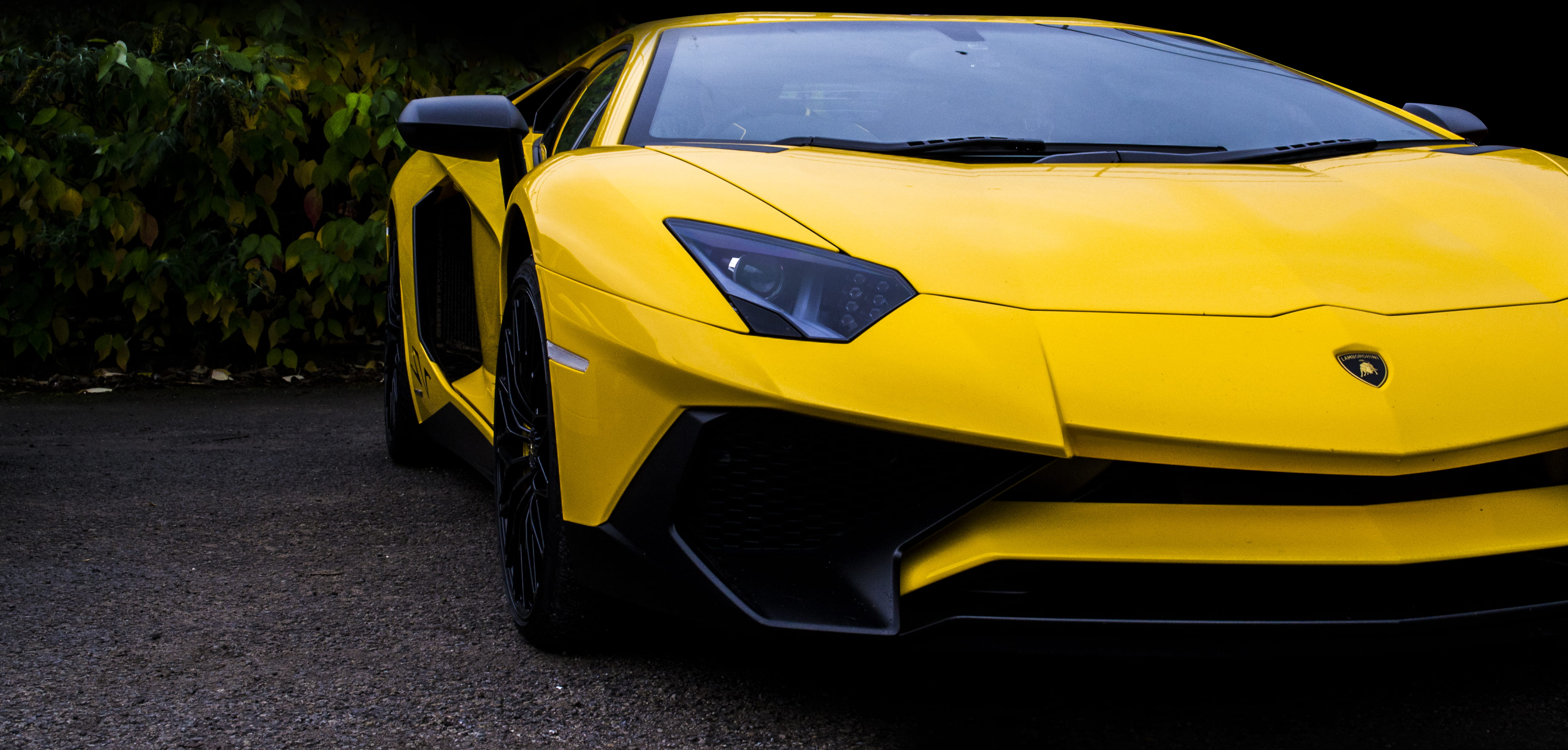 wheel, land vehicle, no people, fast, nature, taxi, 4K, loud, headlight, stationary, aventador, malton, day, yellow taxi, supercar, parking, travel, yellow, HD Wallpaper