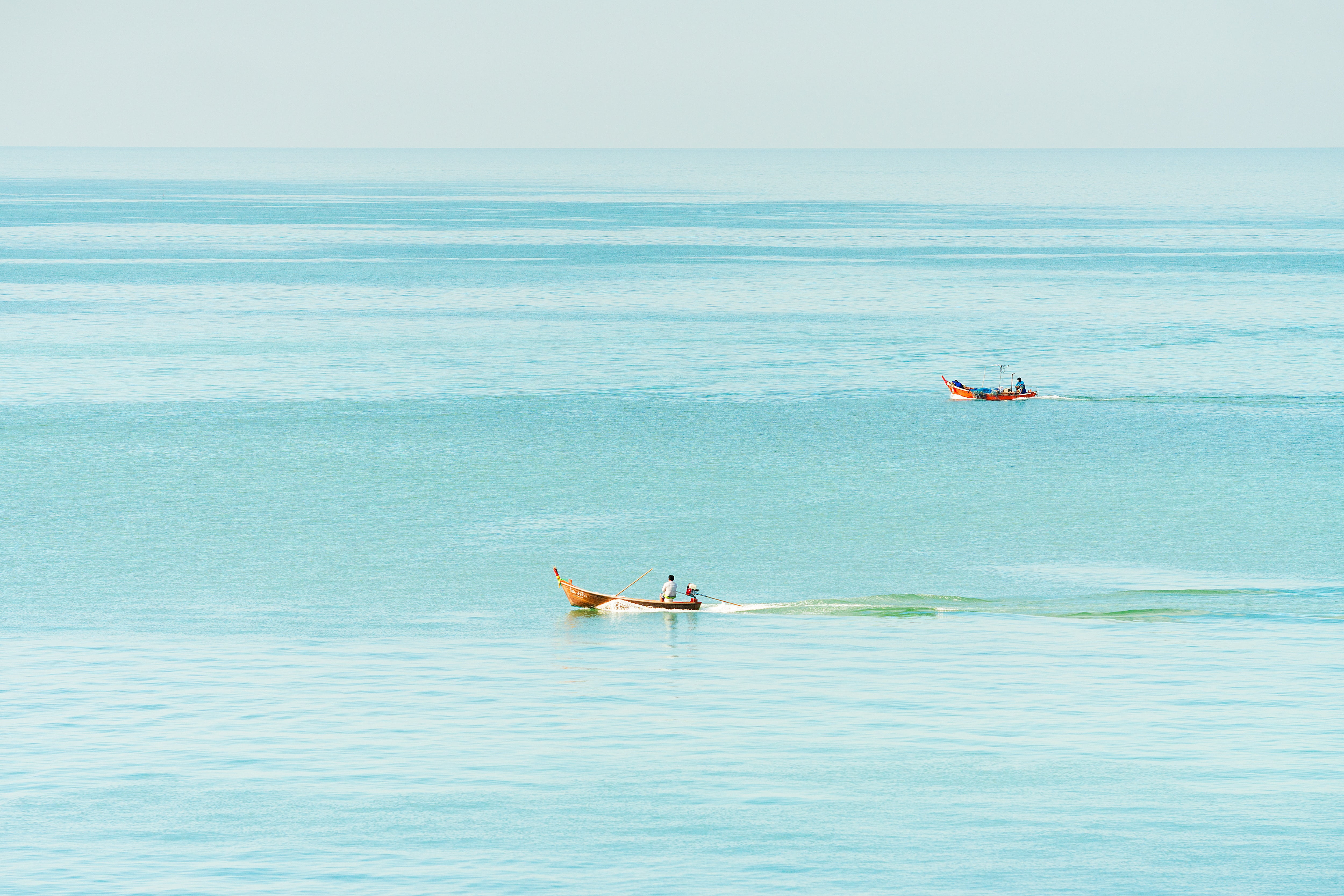outdoors, real people, nautical vessel, mode of transportation, mode of transport, water, 4K, two, tranquil scene, outdoor, horizon, ocean, coastline, HD Wallpaper