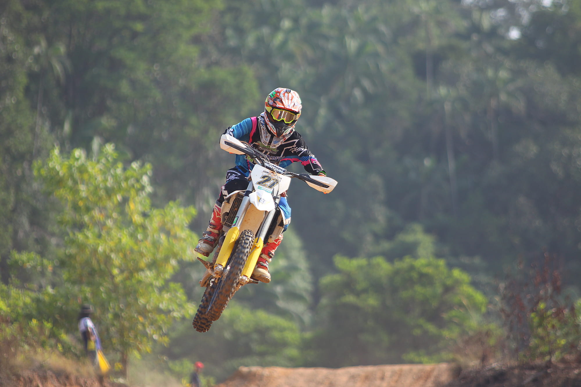 mid-air, plant, headwear, fun, dirt, nature, motion, adventure, person, leisure activity, day, men, extreme sports, riding, tree, 1080P, action, real people, HD Wallpaper