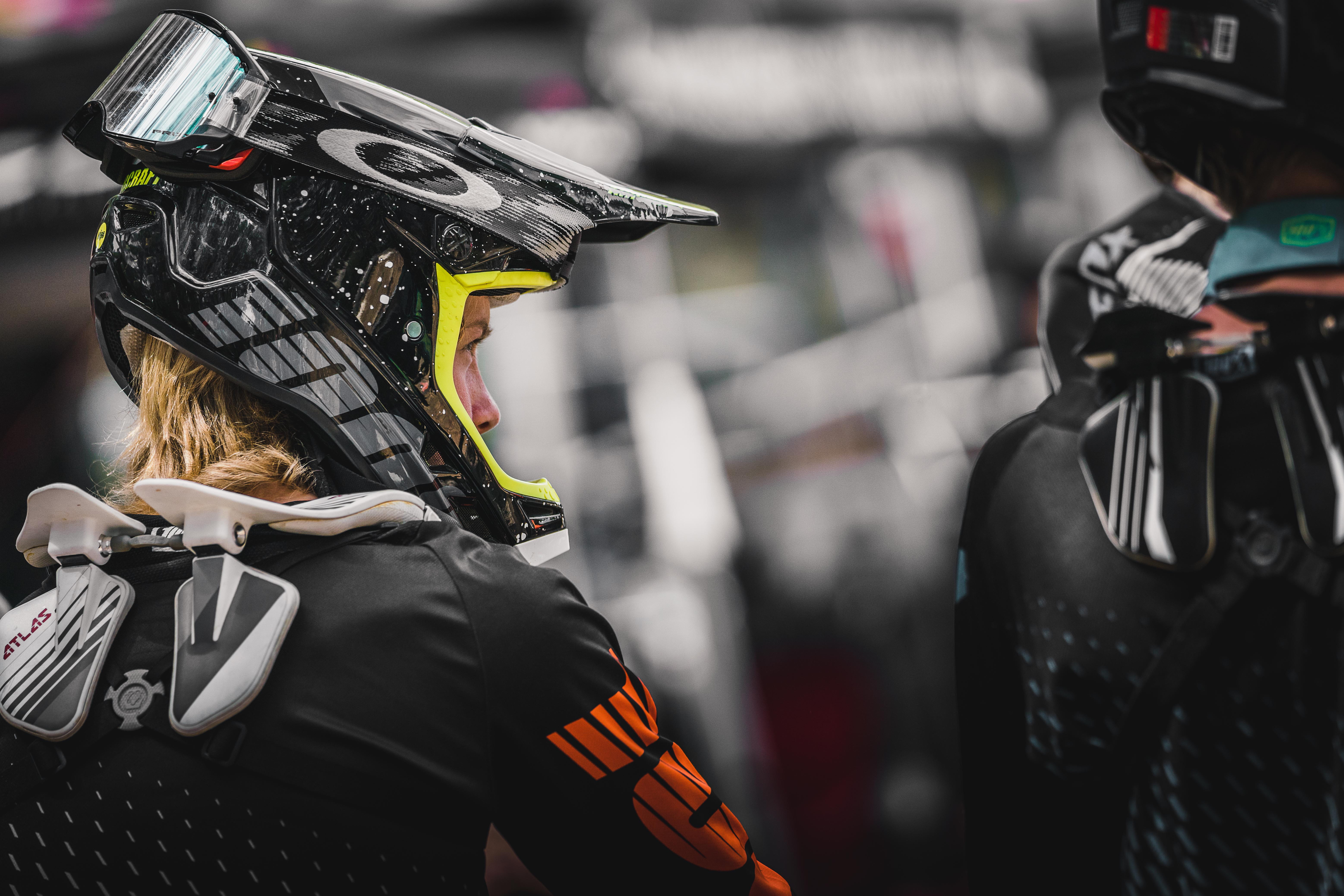 focus on foreground, obscured face, person, face, outdoors, adult, security, people, uniform, rear view, occupation, street, safety, event, contest, road, HD Wallpaper