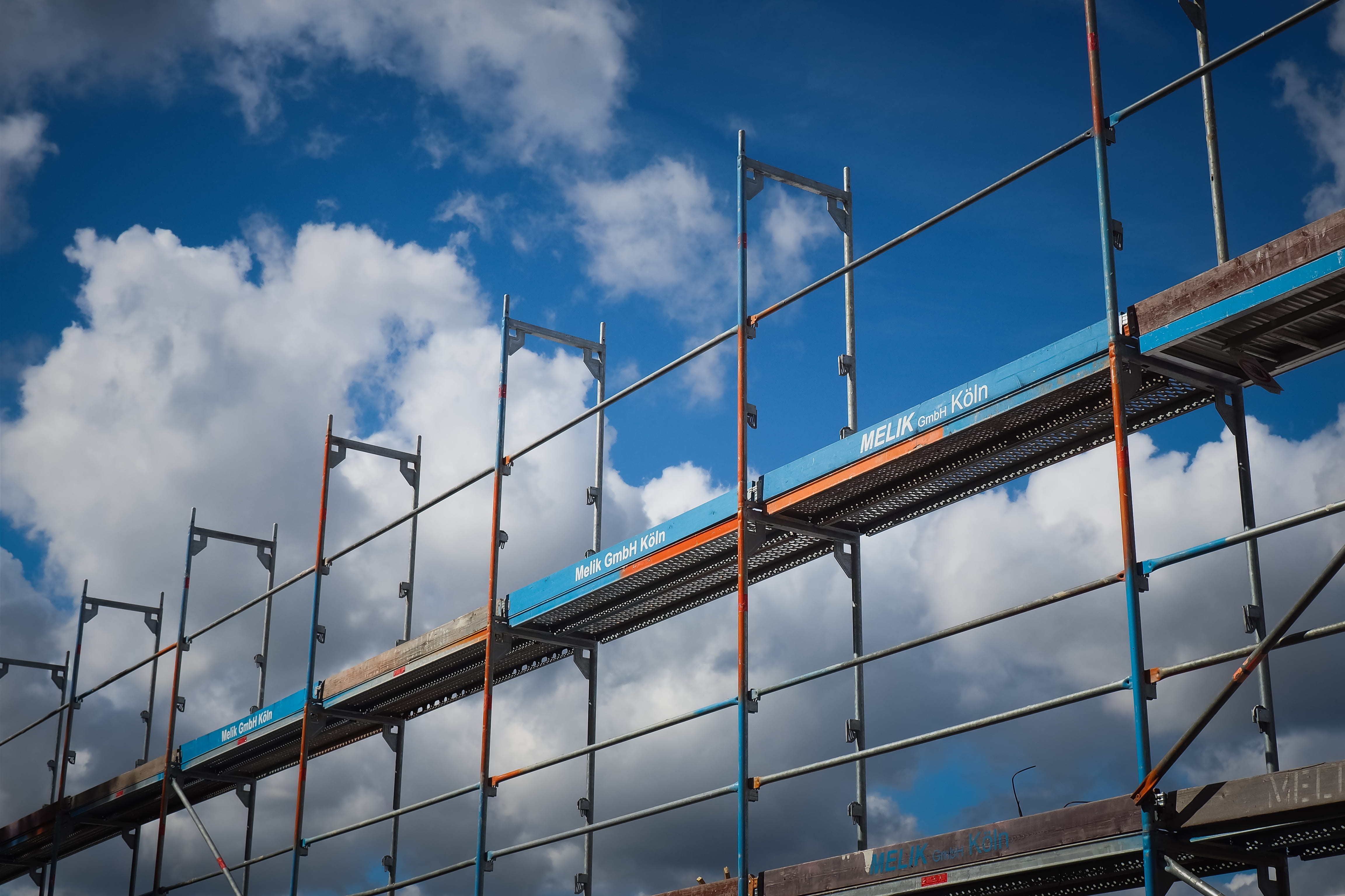 nature, cloud - sky, new building, built structure, railing, fuel and power generation, 4K, scaffold, build, high, factory, building, metal, sunlight, HD Wallpaper