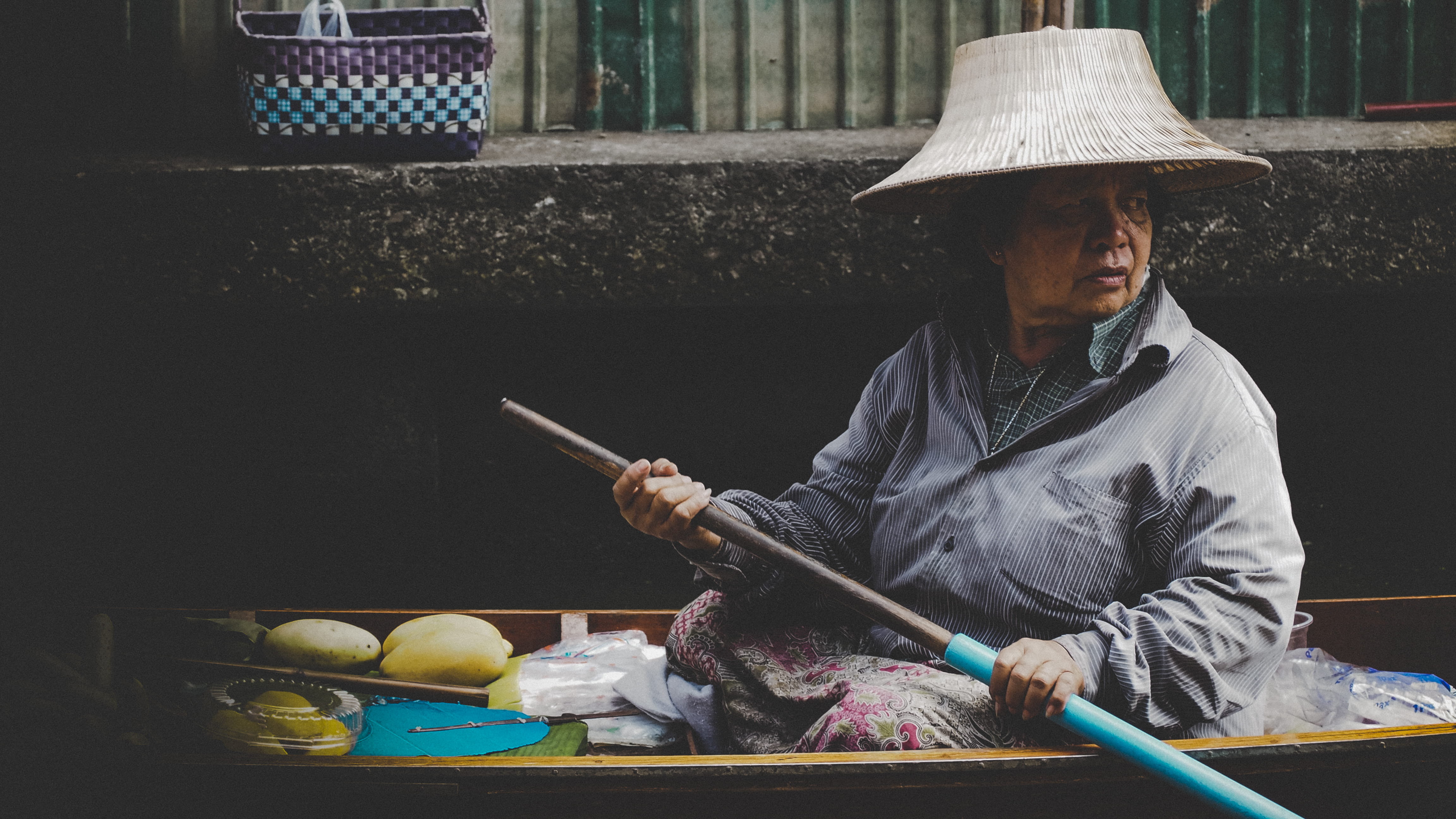 apparel, art and craft equipment, bangkok, art and craft, clothing, business, boat, adult, unique, sitting, market, strong, lifestyles, leader, canoe, occupation, HD Wallpaper