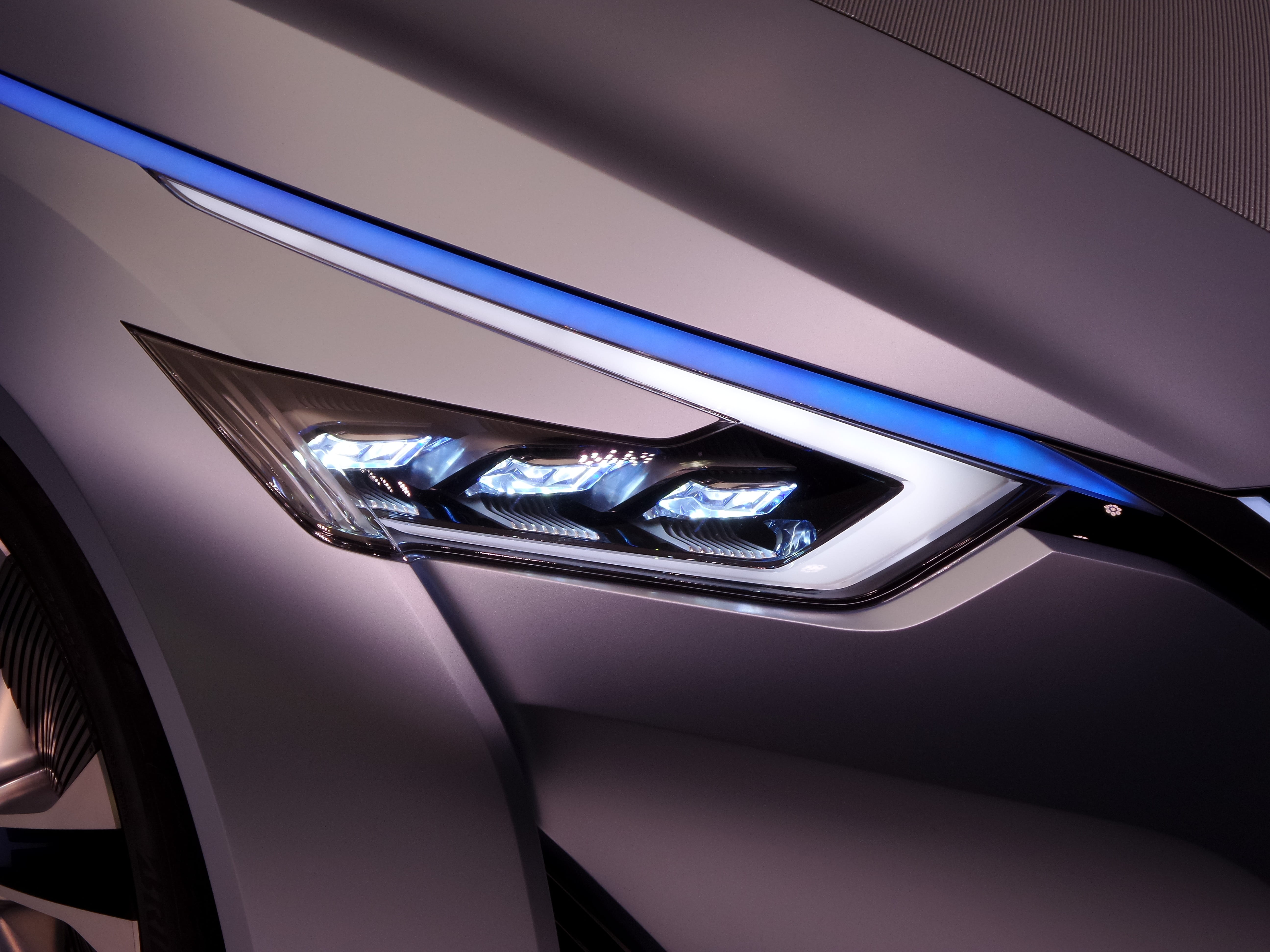 lighting equipment, digital, logo, ceiling, modern, metal, no people, reflection, mode of transportation, car, line, futuristic, sedan, wheel, pattern, HD Wallpaper