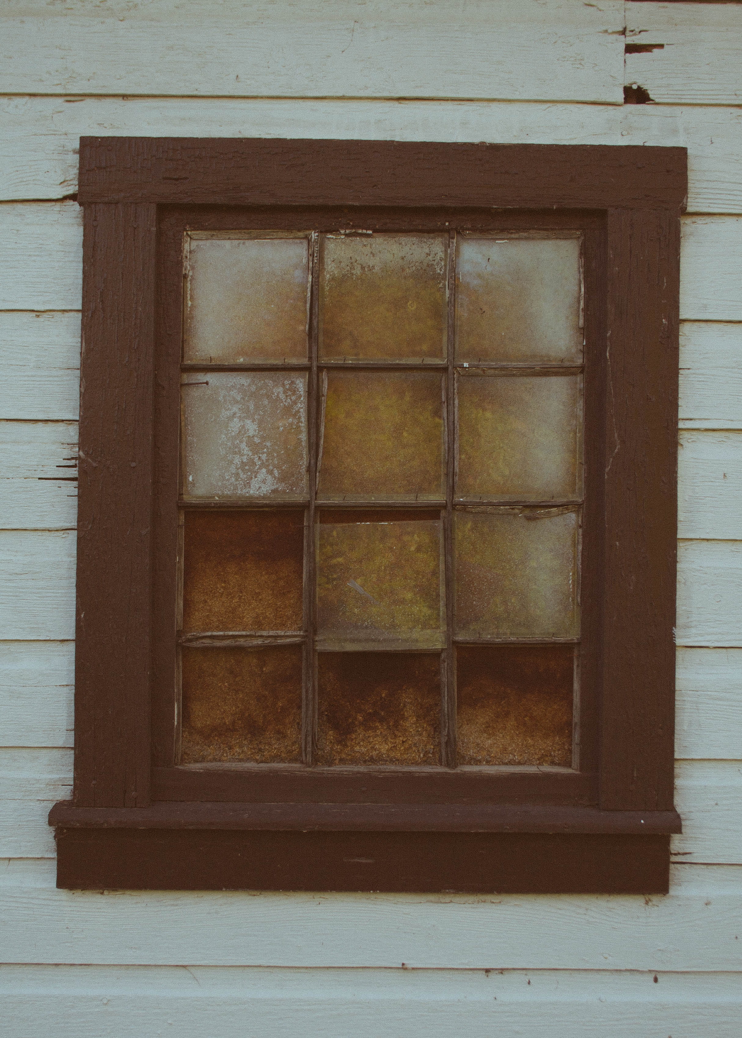 wooden frame, building, window frame, square shape, wood - material, wall - building feature, building exterior, cabin, brown, windows, white, geometric shape, Phone HD Wallpaper