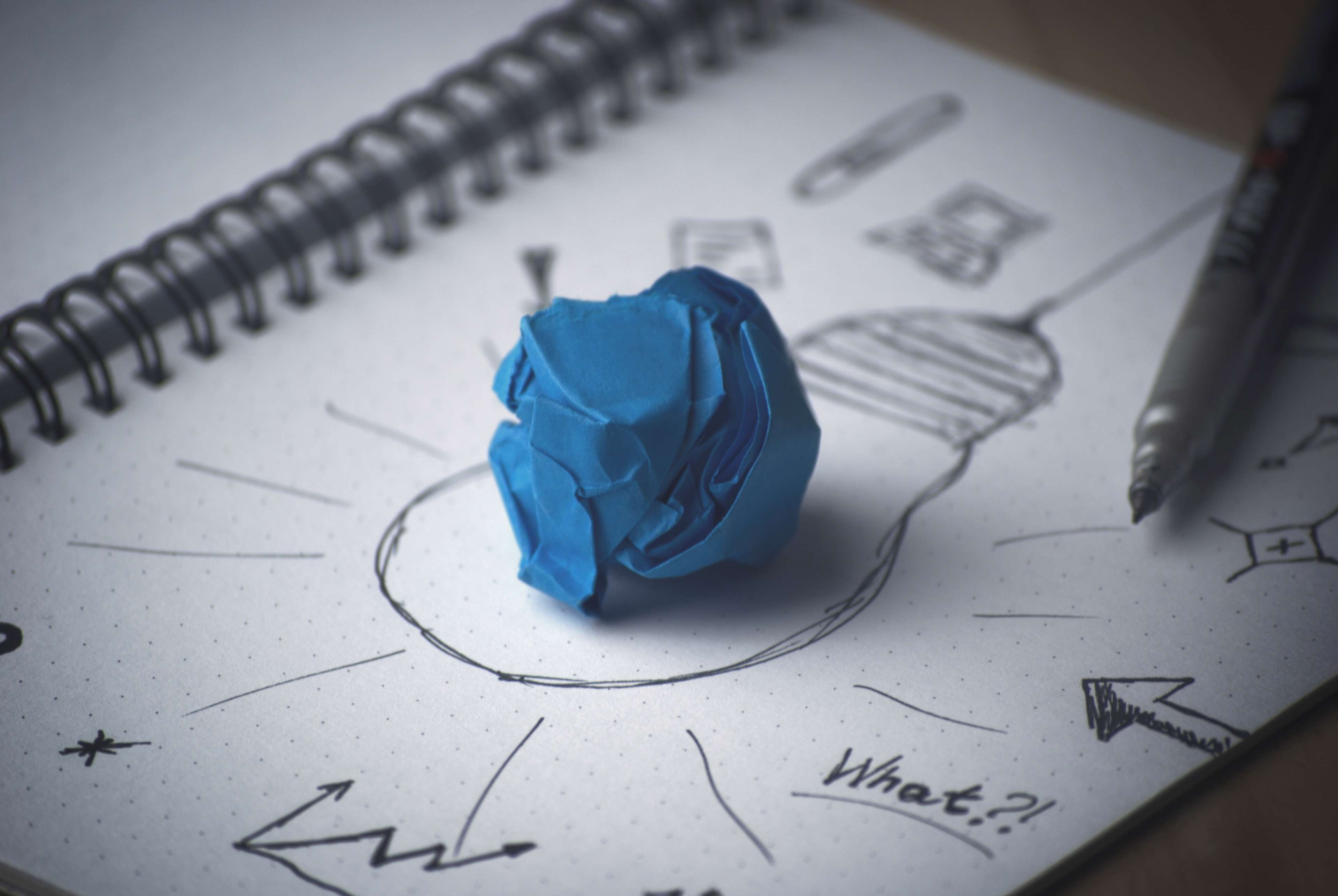 innovation, creativity, 4K, emotion, idea, fashion, vision, selective focus, connection, art and craft, studio shot, no people, high angle view, bulb, HD Wallpaper