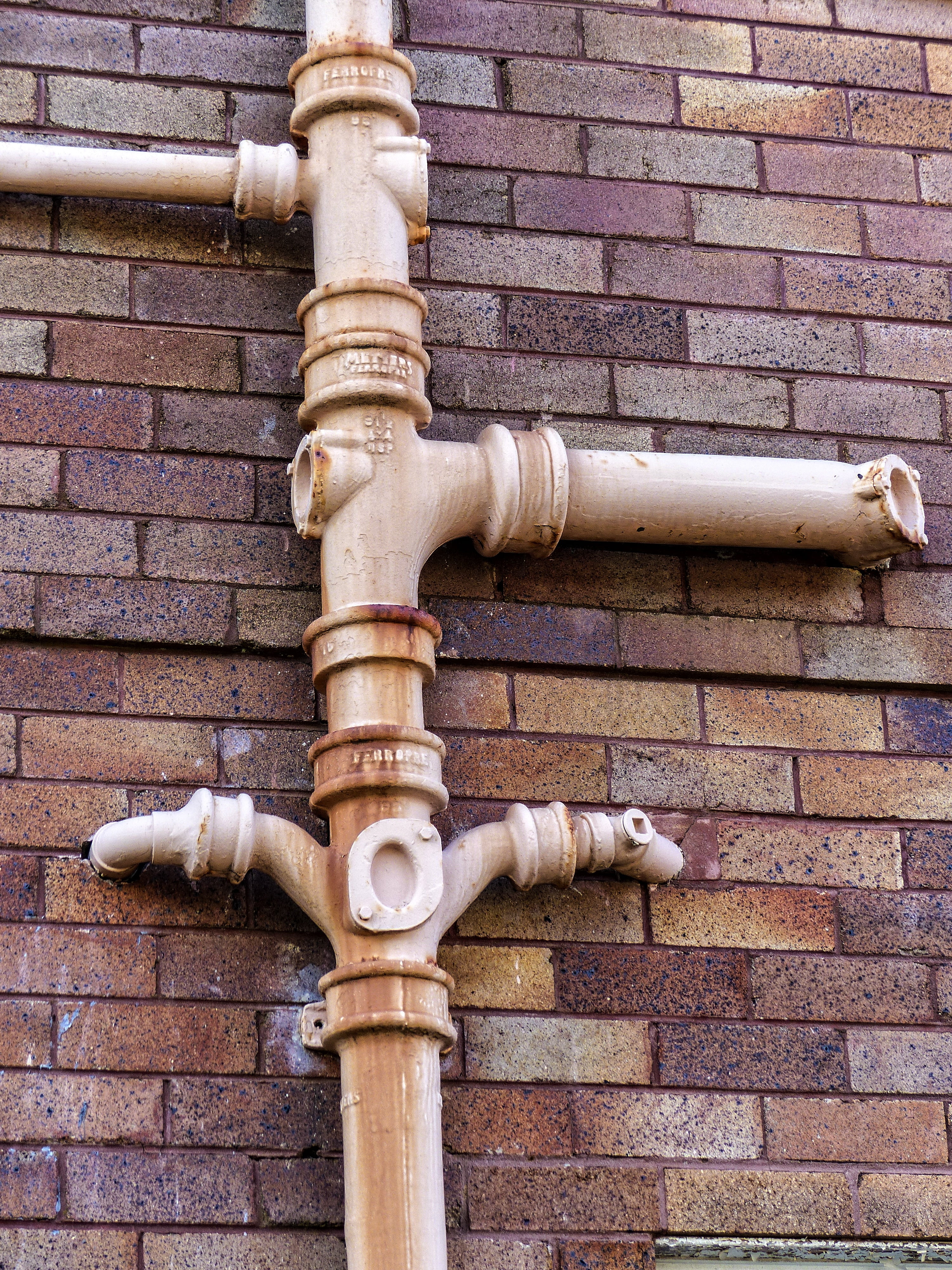 built structure, construction, pattern, valve, 4K, water, canalization, wall - building feature, architecture, water pipe, mounted, day, flowing, antique, Phone HD Wallpaper