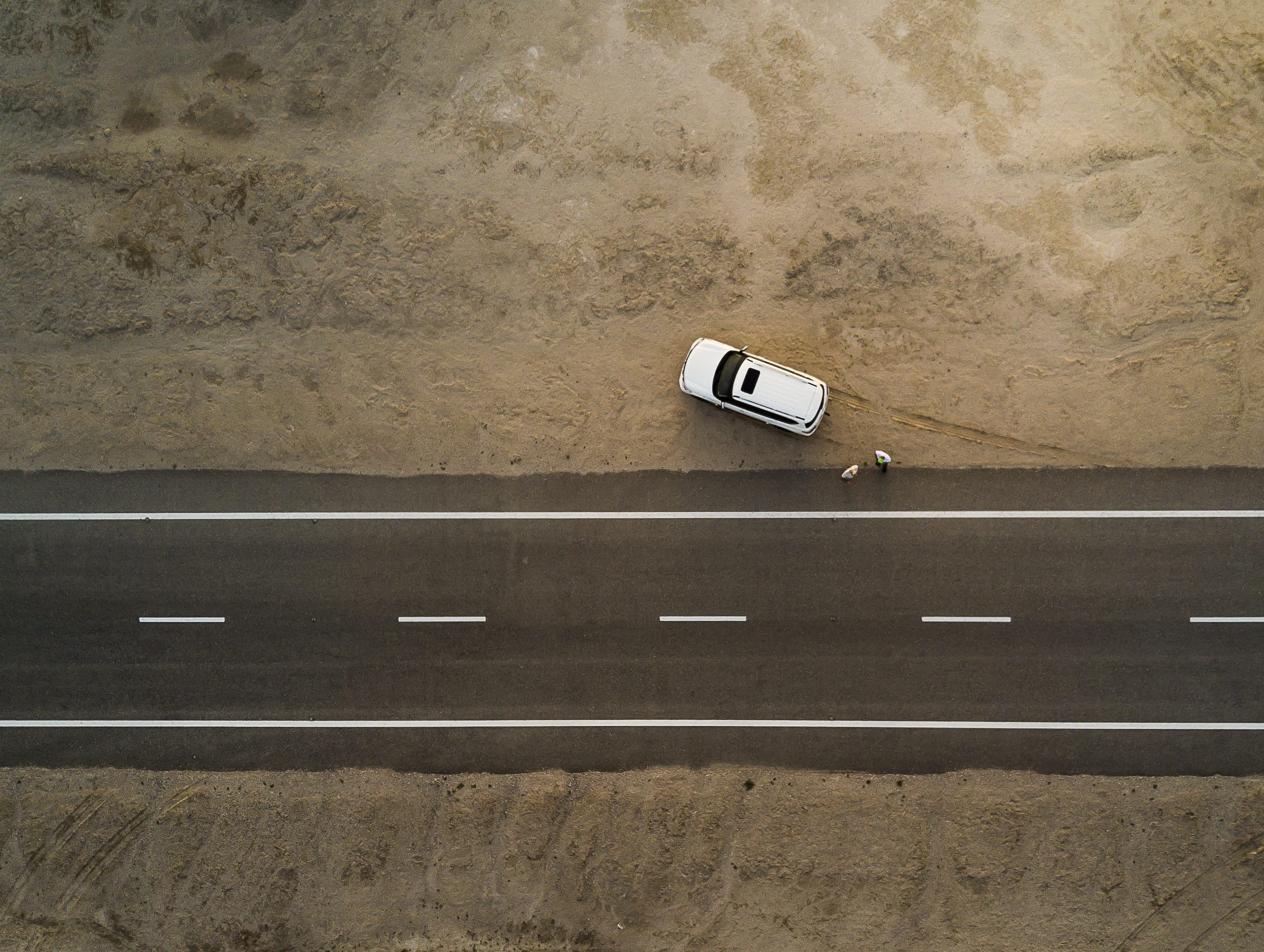 concrete, sign, no people, outdoors, day, Car, speed, communication, motion, close-up, daytime, travel, Road, highway, motor vehicle, symbol, Street, land vehicle, HD Wallpaper