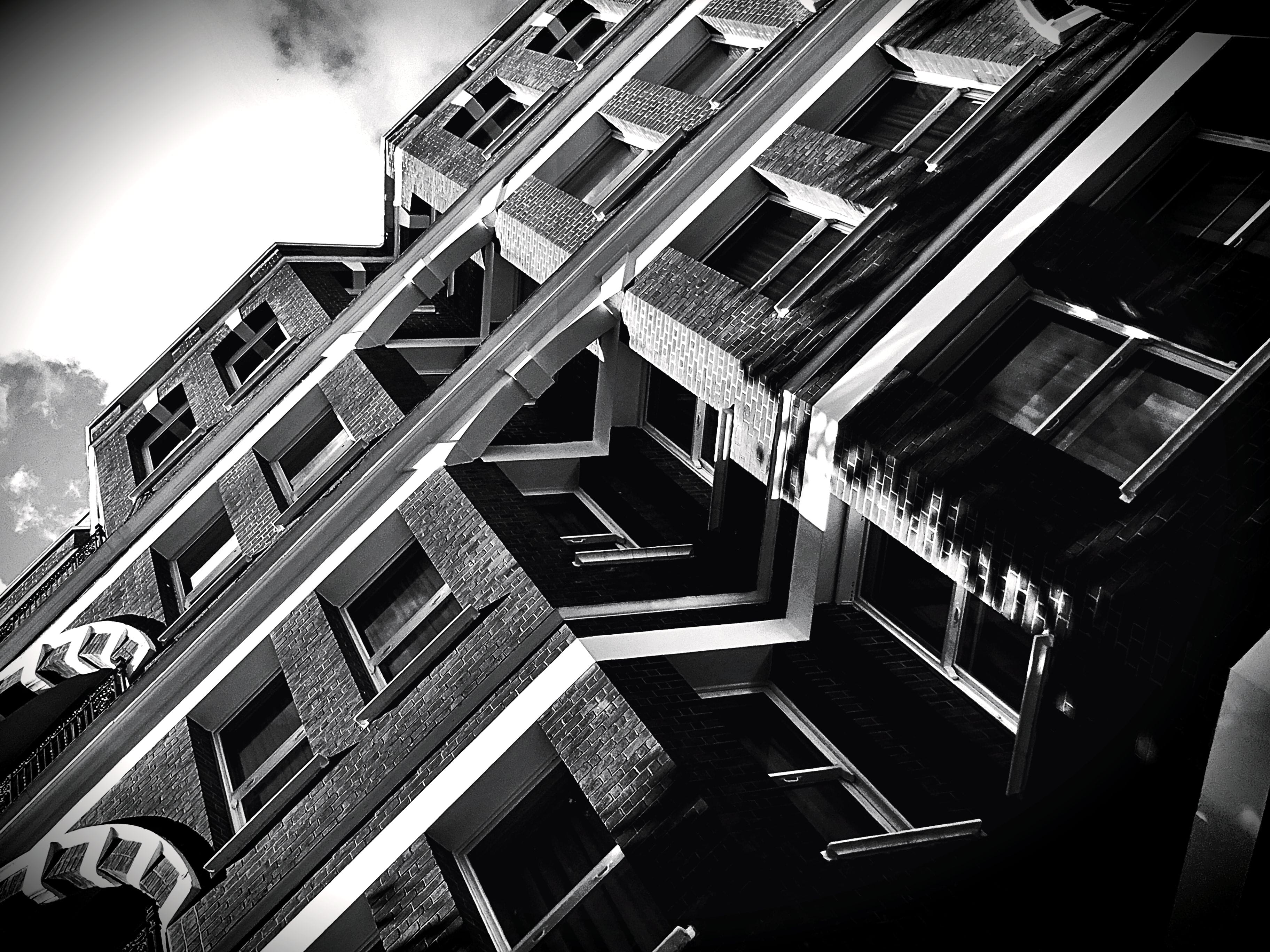 facade, design, architectural design, window, brickwall, rise, day, nature, builinding, urban, city, reflection, 2K, building exterior, low, outdoors, HD Wallpaper