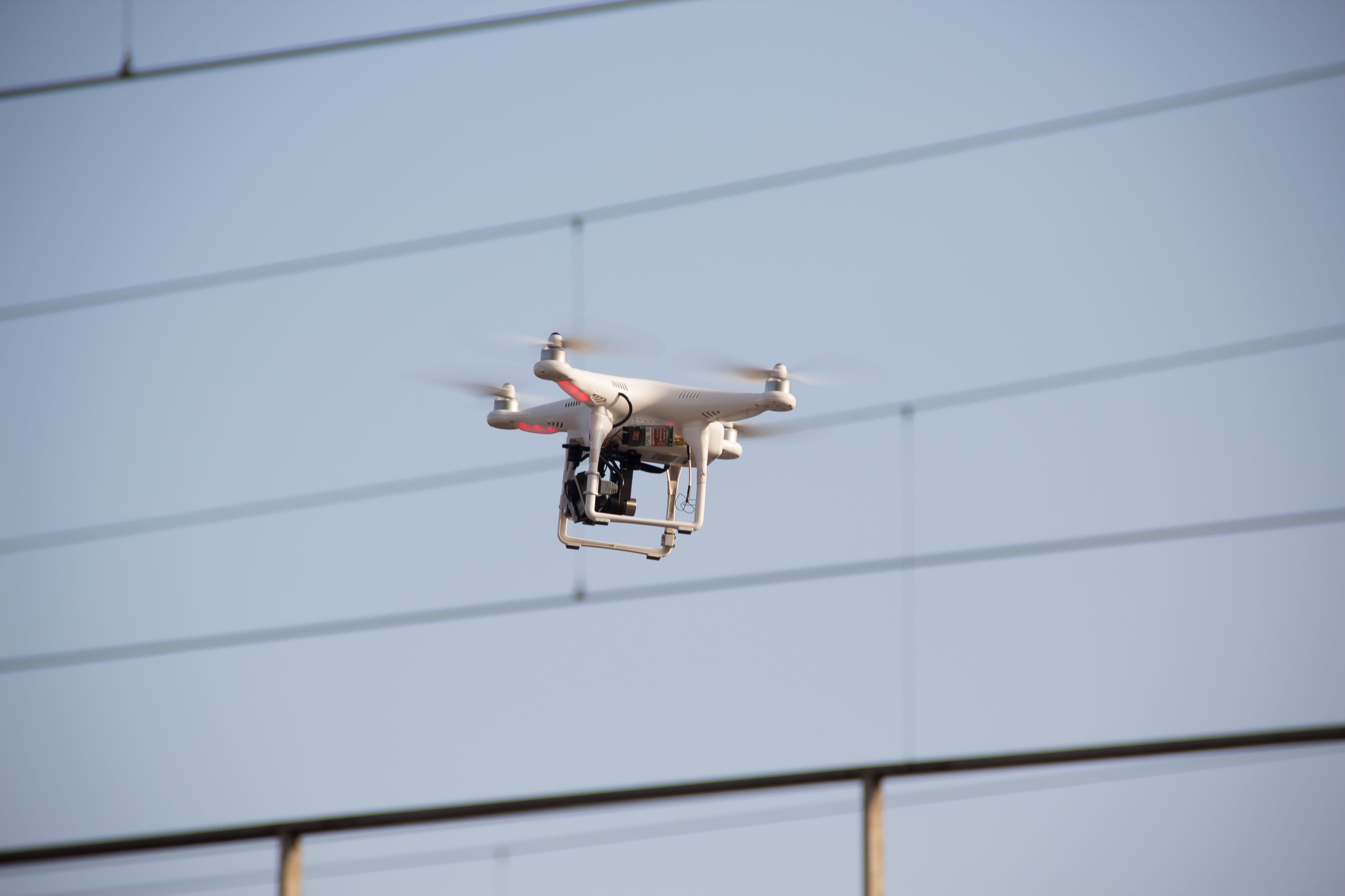 photography themes, macro, outdoor, Privacy, low angle view, 5K, video, mechanism, technology, day, fly, daytime, stable, built structure, clear sky, robot, HD Wallpaper