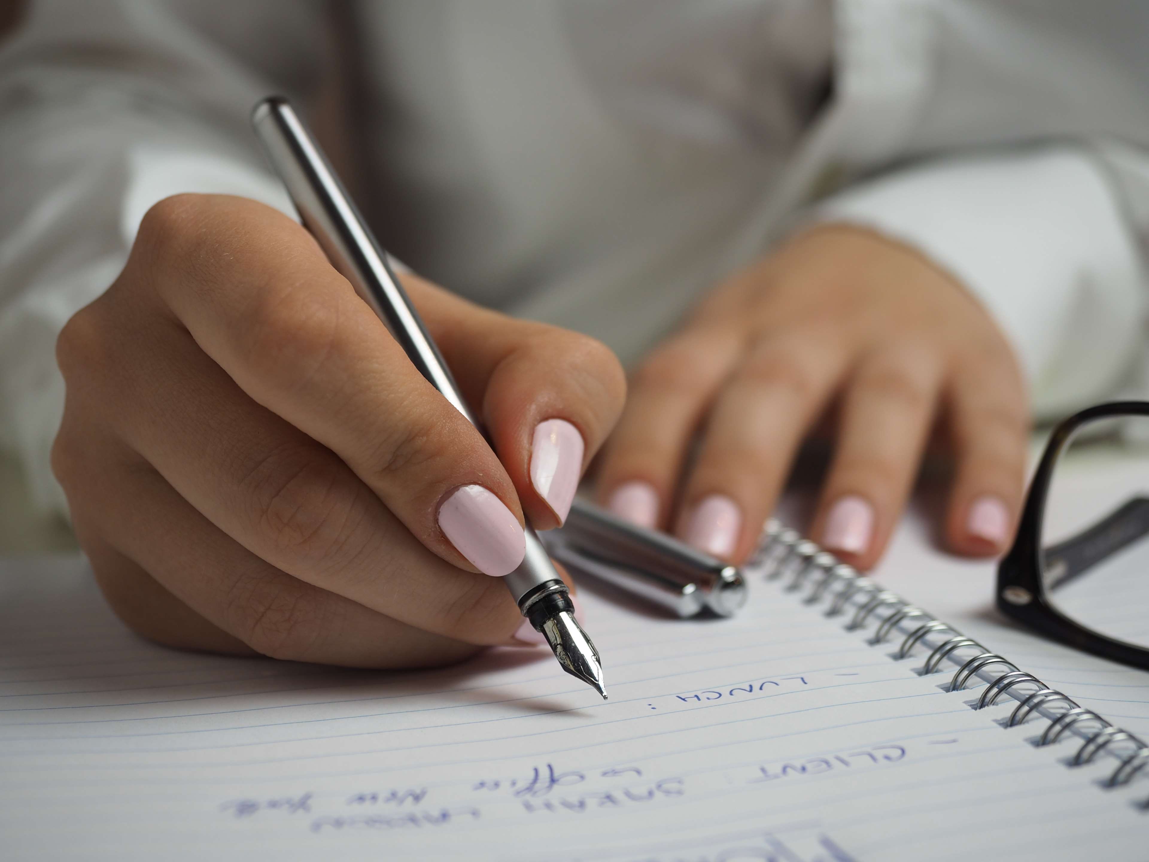 one person, paper, hands, midsection, womans hands, office, adult, agenda, handwriting, occupation, human body part, list, handwritten, notebook, holding, HD Wallpaper