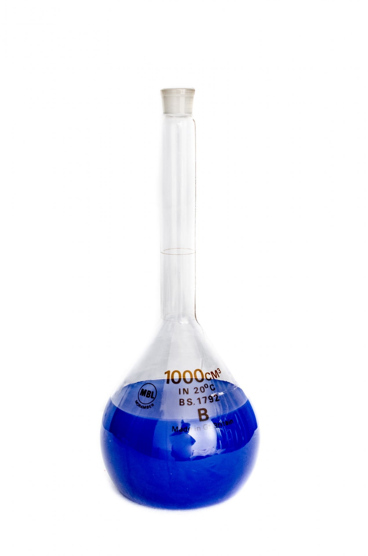 bottle, 1080P, single object, Liquid, hospital, science, cut out, container, chemical, apparatus, studio shot, indoors, copy space, liquid, white color, Phone HD Wallpaper