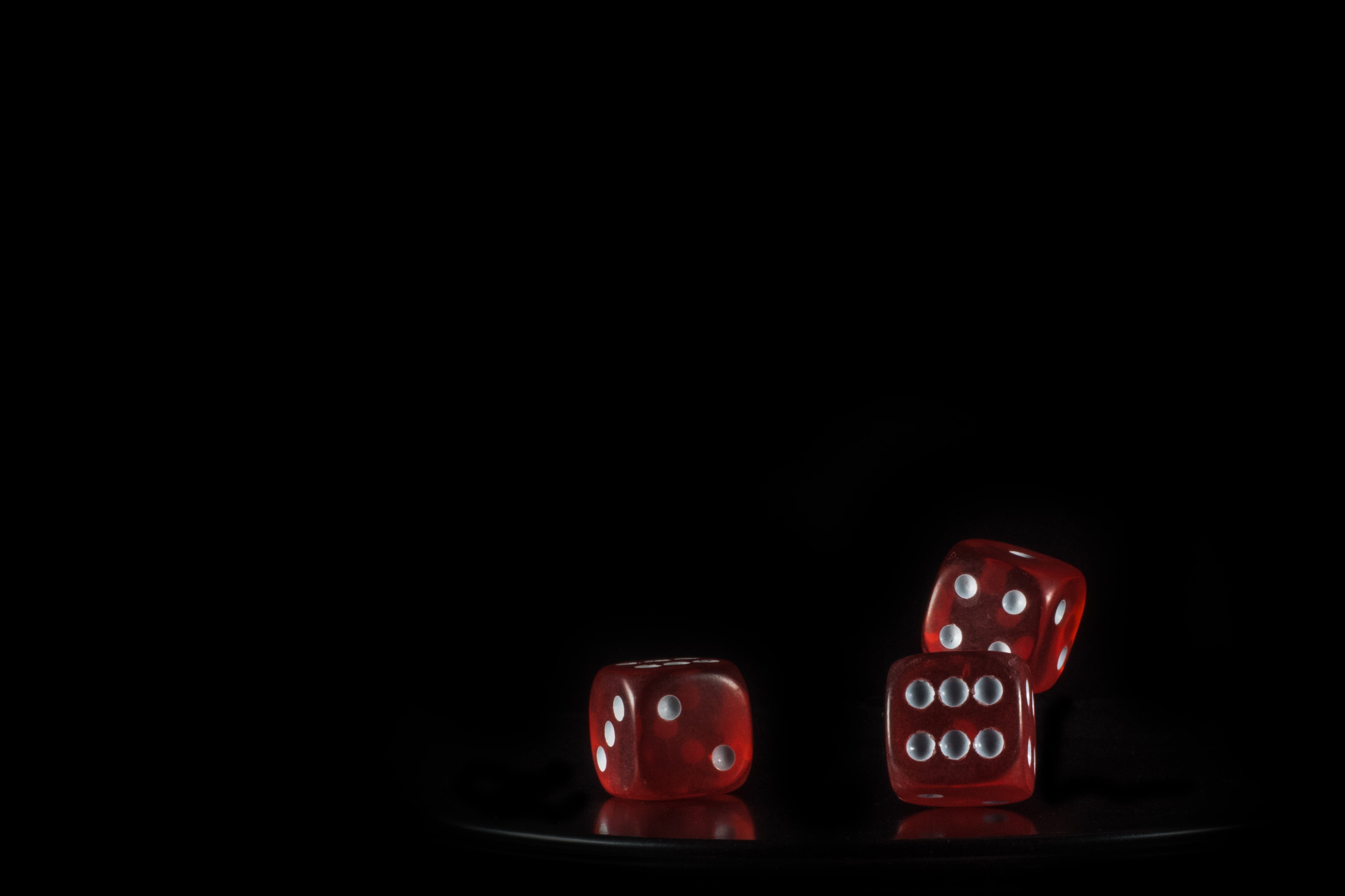 luck, pair, 4K, color, leisure activity, red, choice, pay, indoors, glass cube, relaxation, copy space, arts culture and entertainment, number, close, HD Wallpaper