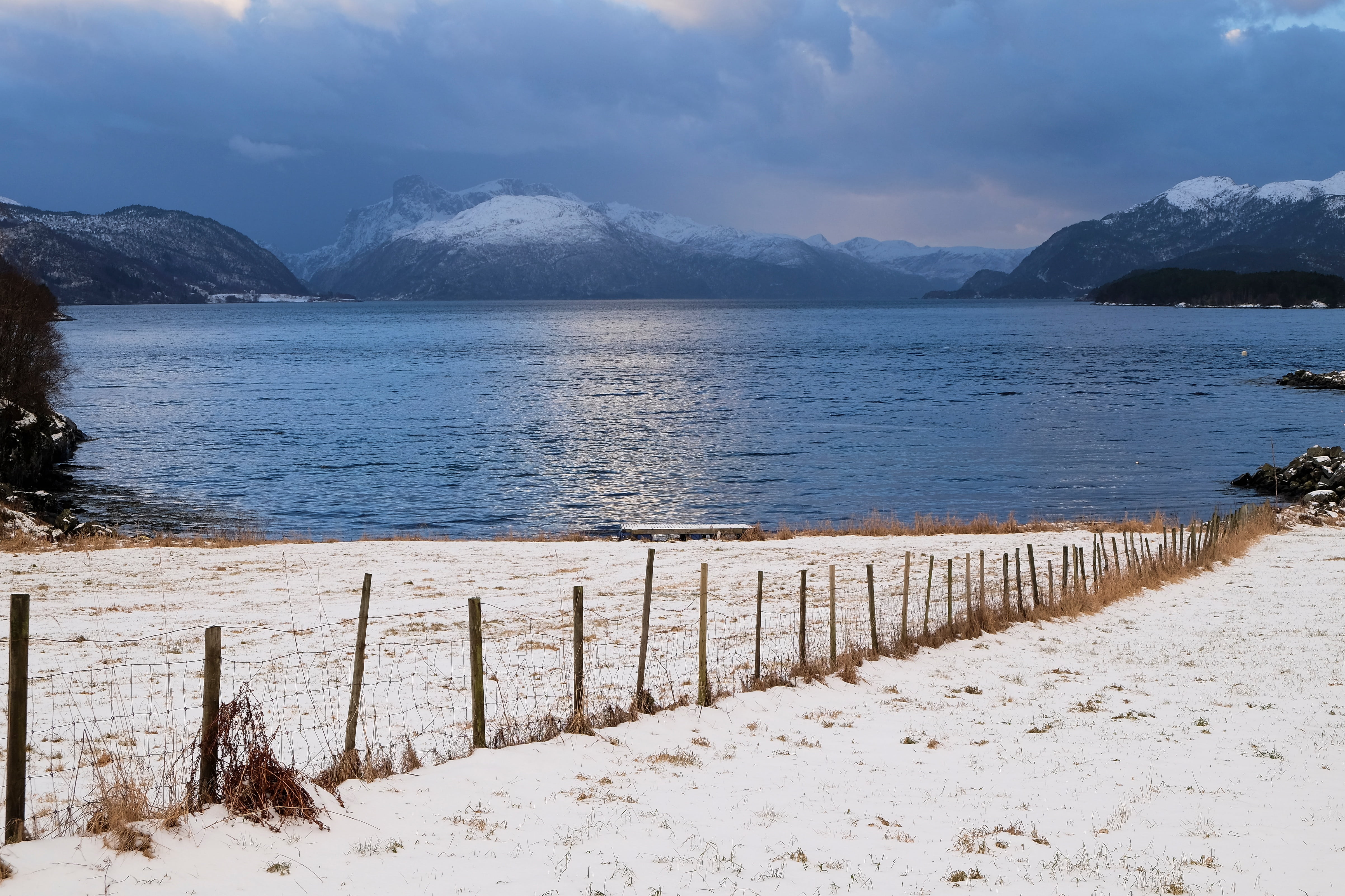 clouds, snowcapped mountain, 4K, coast, green, scenics - nature, water, cloud - sky, trees, boundary, outdoors, mountain peak, beach, day, no people, winter, HD Wallpaper