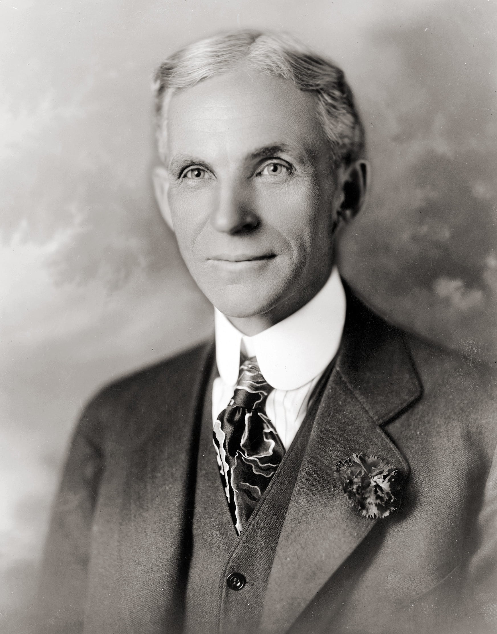 henry ford, looking at camera, suit, headshot, tie, indoors, studio shot, portrait, front view, business, smiling, 1080P, adult, one person, well-dressed, Phone HD Wallpaper