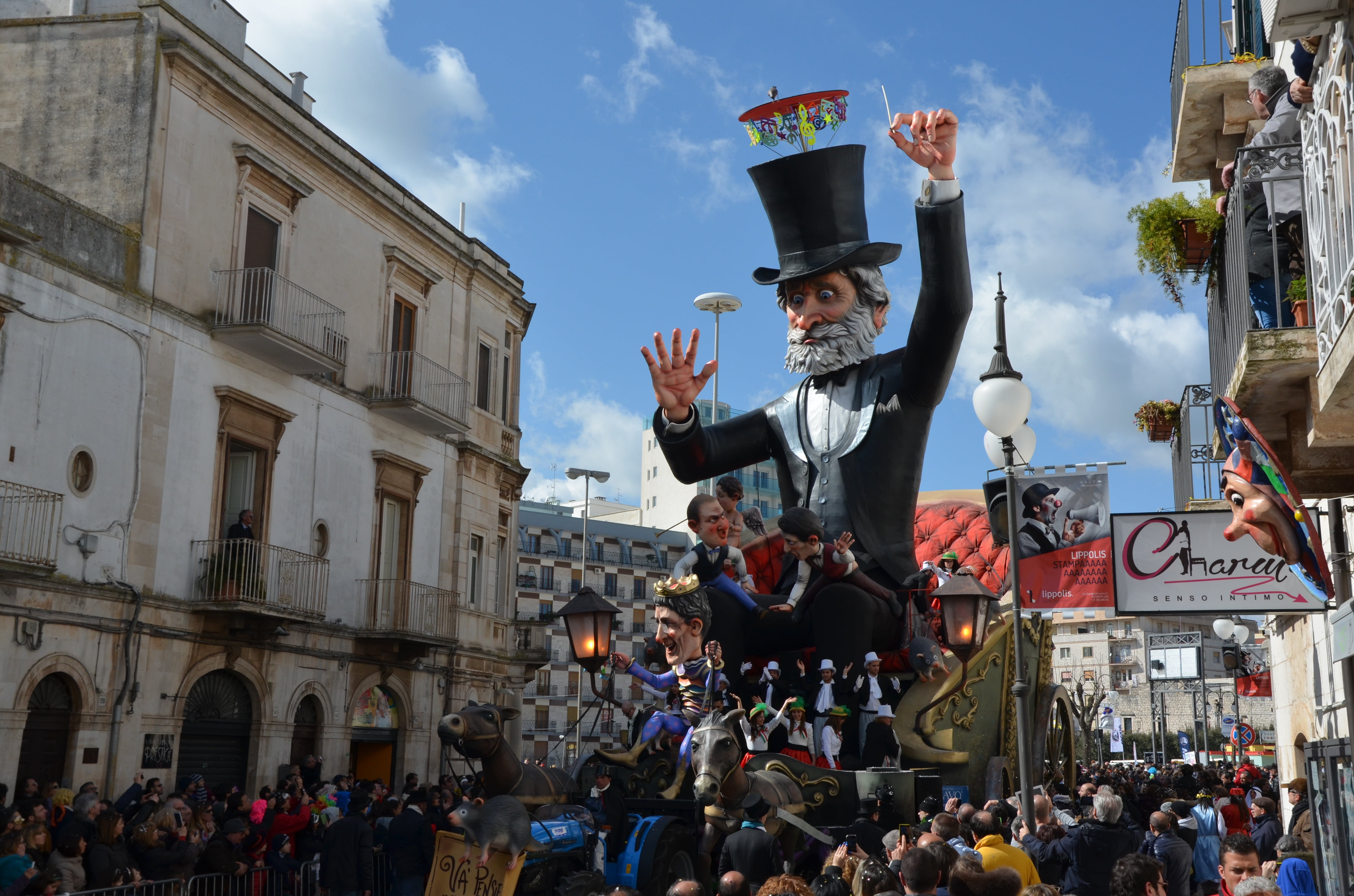 architecture, arms raised, nature, human arm, puglia, magician, crowd, leisure activity, carnival, day, women, event, men, outdoors, putignano, celebration, HD Wallpaper