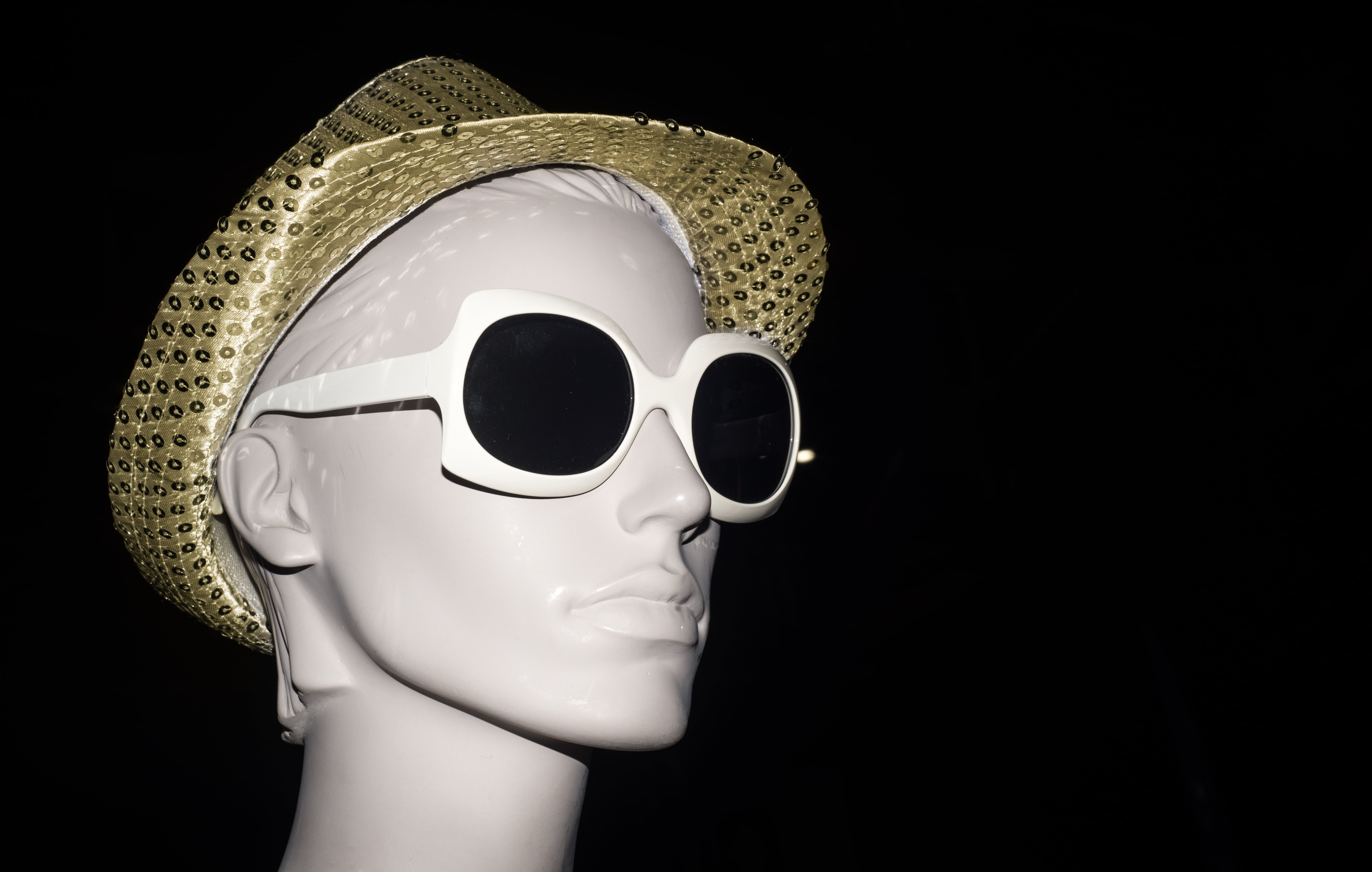 style, model, fashionable, display, still life, mask, store, shopping, copy space, human body part, male likeness, people, stylish, head, representation, HD Wallpaper