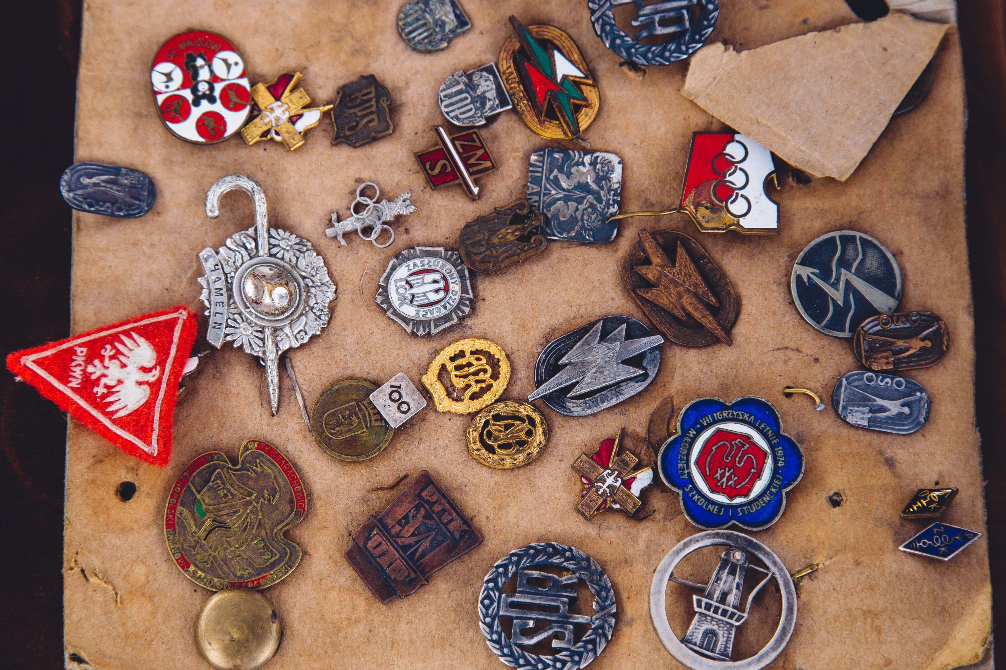 metal, variation, craft, shape, table, military, keepsake, 4K, choice, indoors, directly above, christmas, paper, award, art and craft, arts culture and entertainment, HD Wallpaper