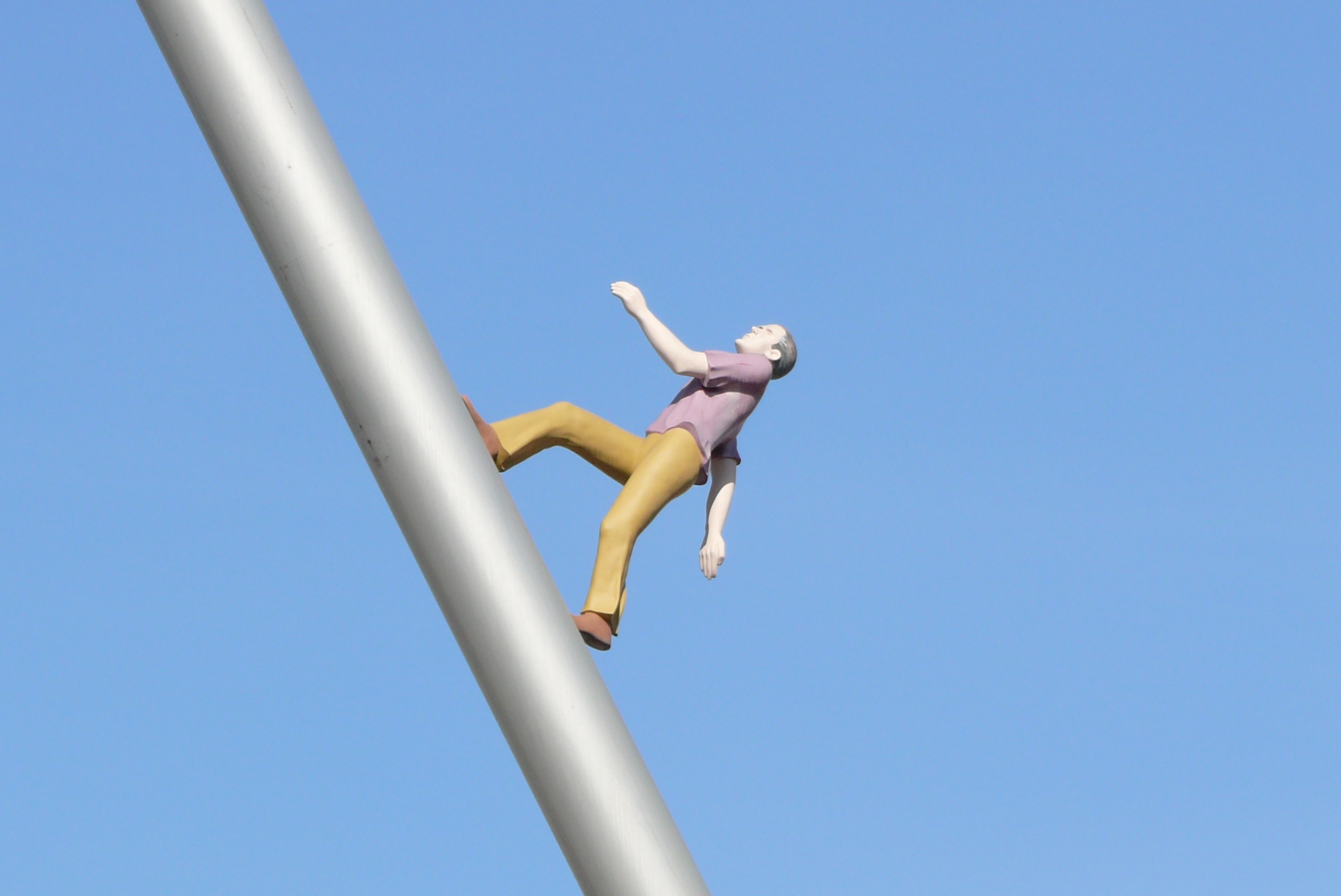 day, man, lifestyles, modern, exhibition, artists, art, heaven help us, metal, full length, human arm, sculpture, leisure activity, fun, low, copy space, HD Wallpaper