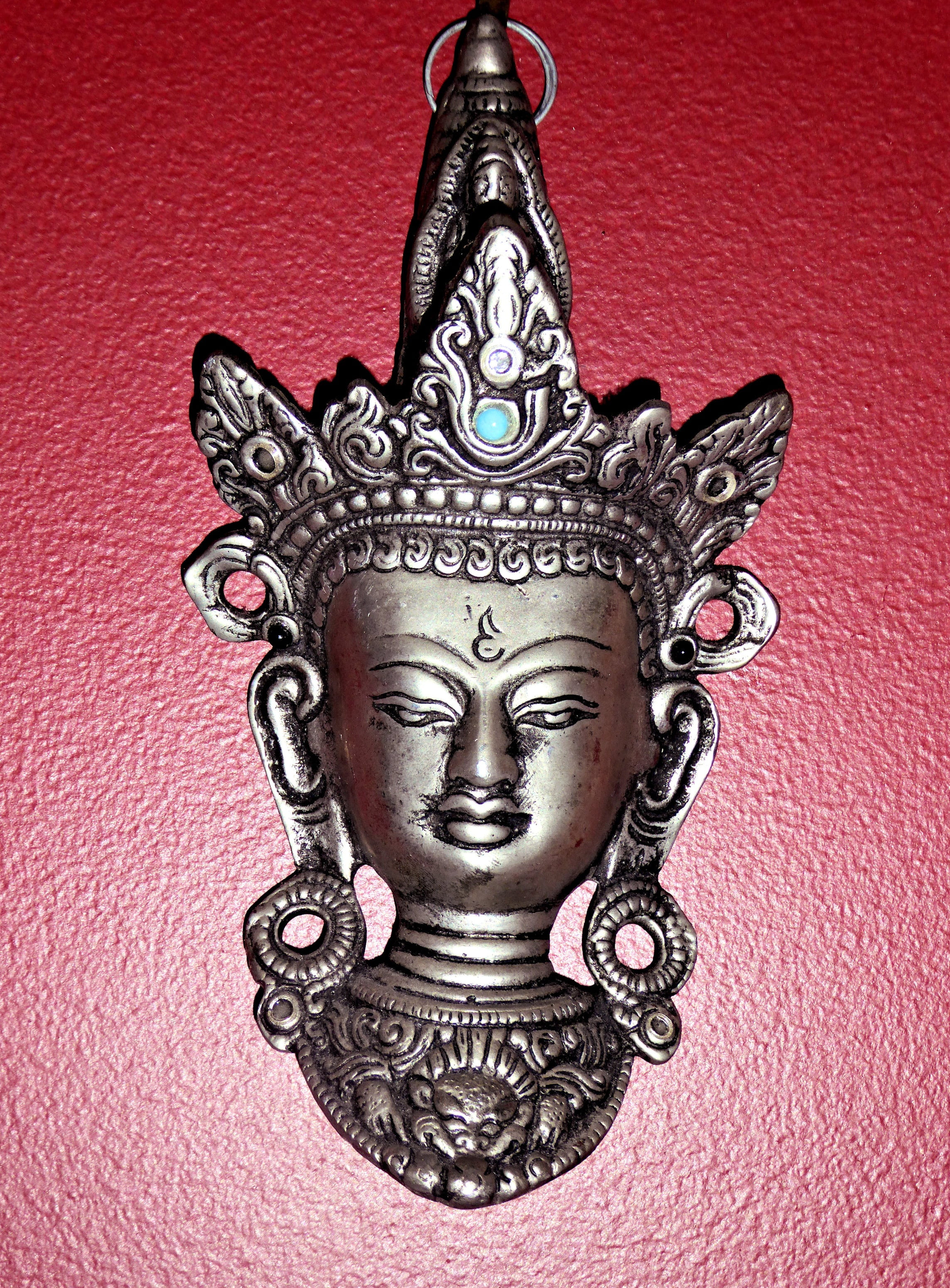 wall - building feature, spirituality, no people, red, religion, sculpture, close-up, carving - craft product, silver colored, ornament, wall, craft, pewter buddha, Phone HD Wallpaper