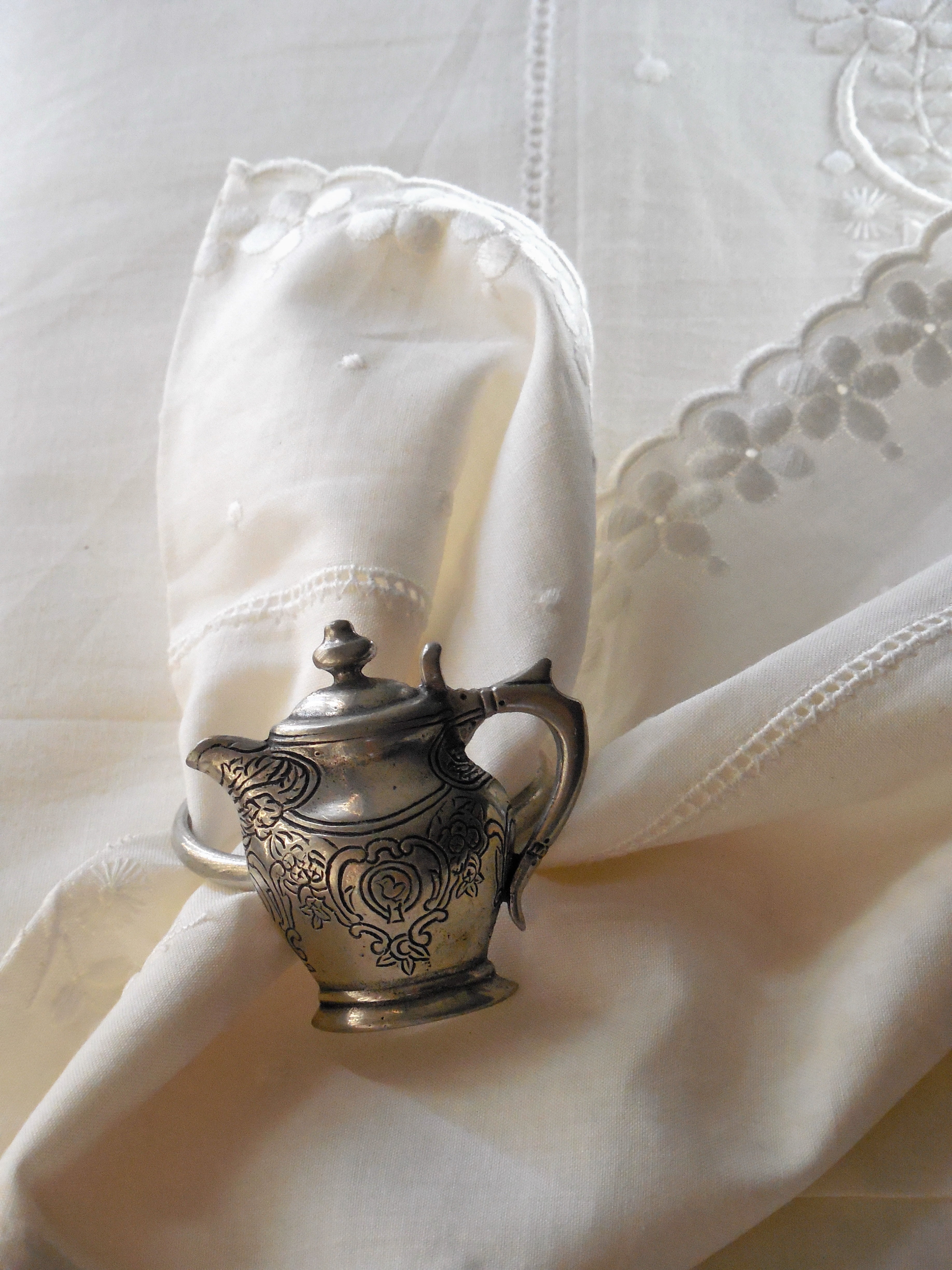 craft, rustic, holder, pattern, no people, pewter, still life, home interior, white, ceramics, teapot, napkin, celebration, art and craft, antique, indoors, Phone HD Wallpaper