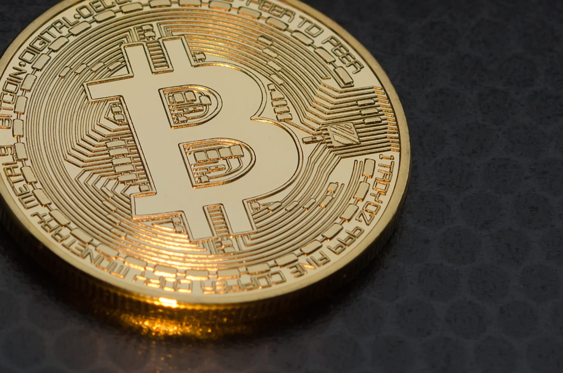 payment, indoors, blockchain, circle, wealth, geometric shape, black background, virtual, money, studio shot, yellow, illuminated, finance, authority, cryptocurrency, HD Wallpaper