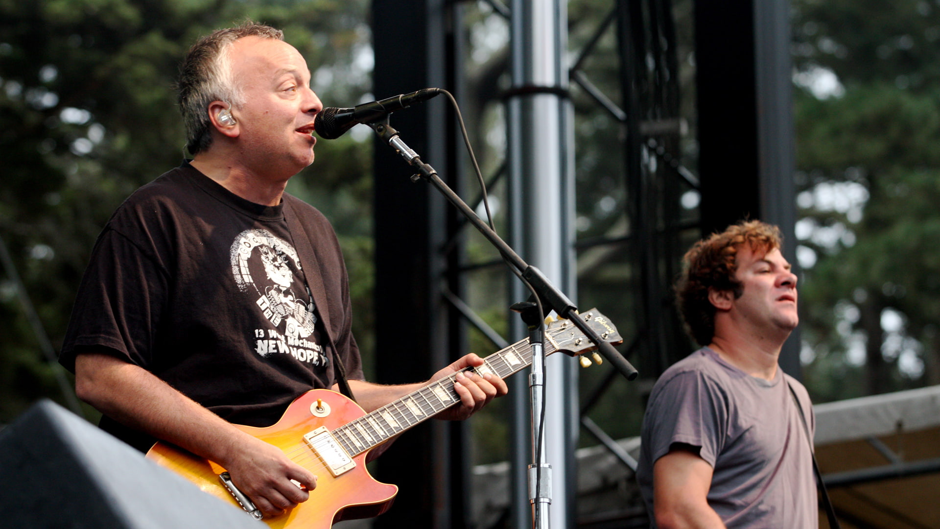1080P, rock, ween, guitar, concert, lo fi, neo psychedelia, experimental, alternative, microphone, avant garde, HD Wallpaper