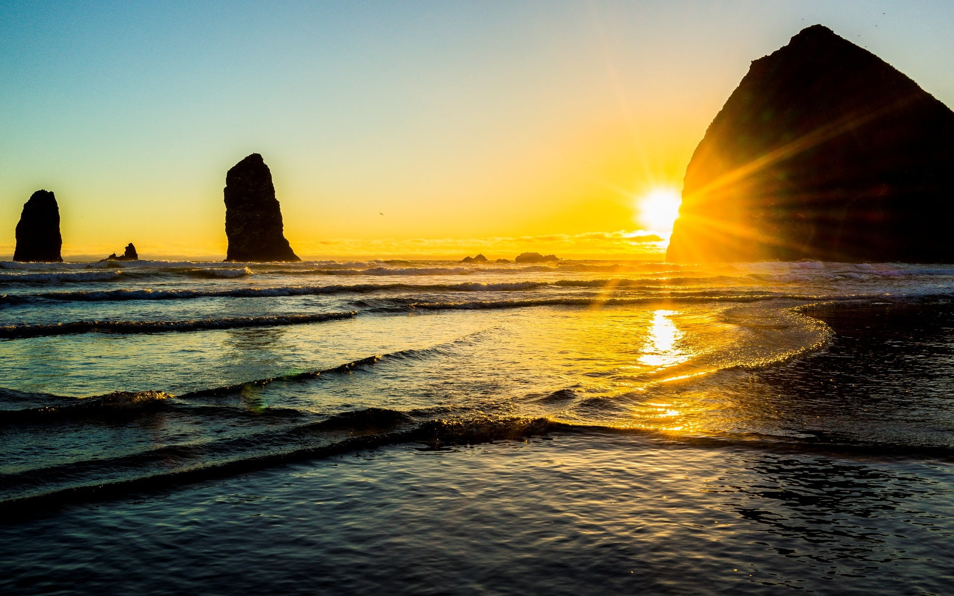 wave, fullscreen, sky, sun, stones, background, nature, HD, tranquil scene, no people, landscape, beauty in nature, horizon over water, HD Wallpaper