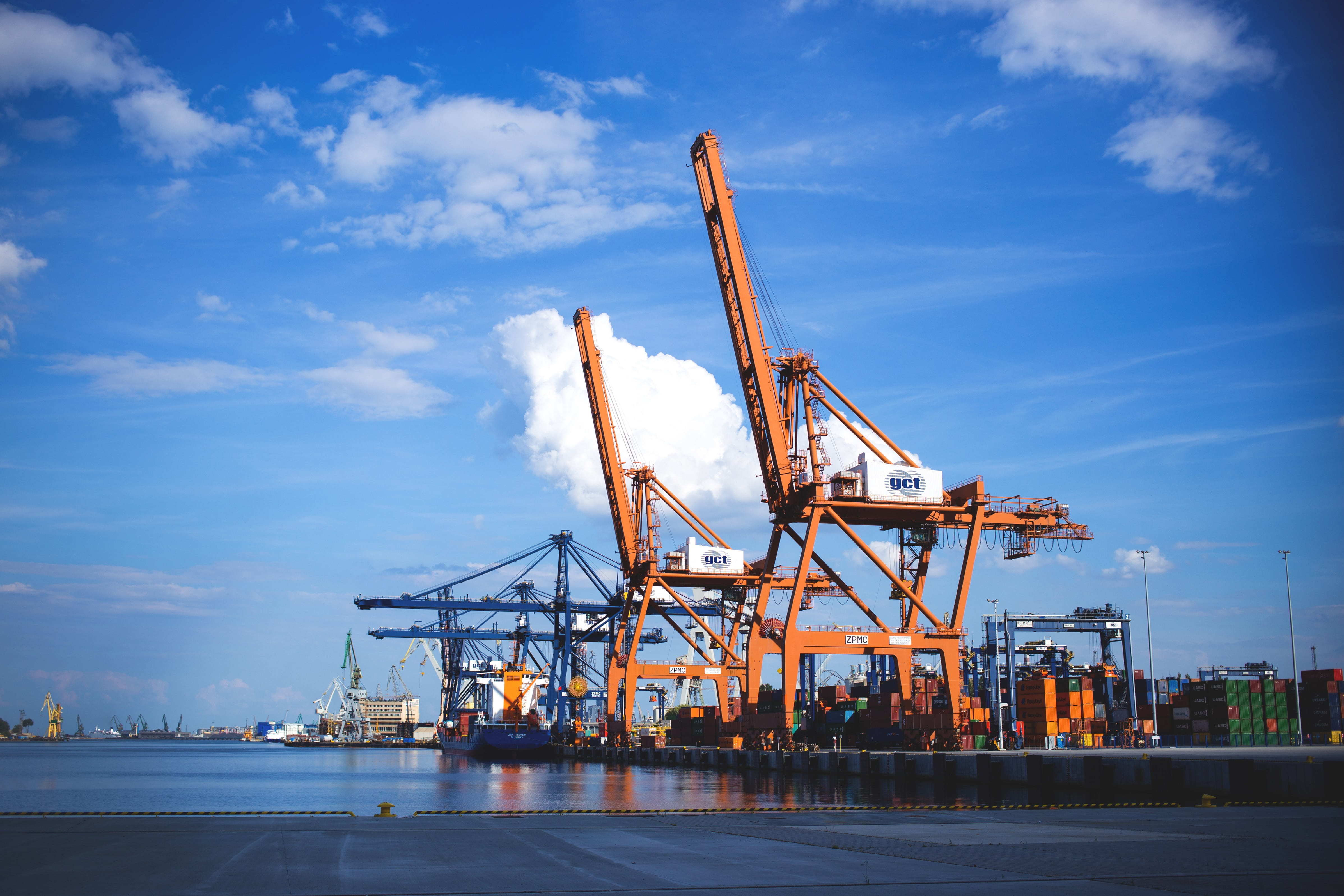pile, dock, no people, sky, business, creates, daytime, near, industry, commercial dock, outdoors, harbor, body, stack, shipping, pier, still, trade, water, HD Wallpaper